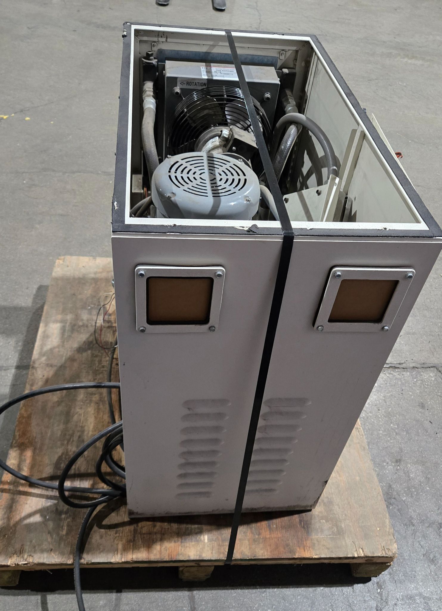 INNOTEK 26139E Hydraulic Power Unit w/ AOC-19-2 Heat Exchanger USED 3