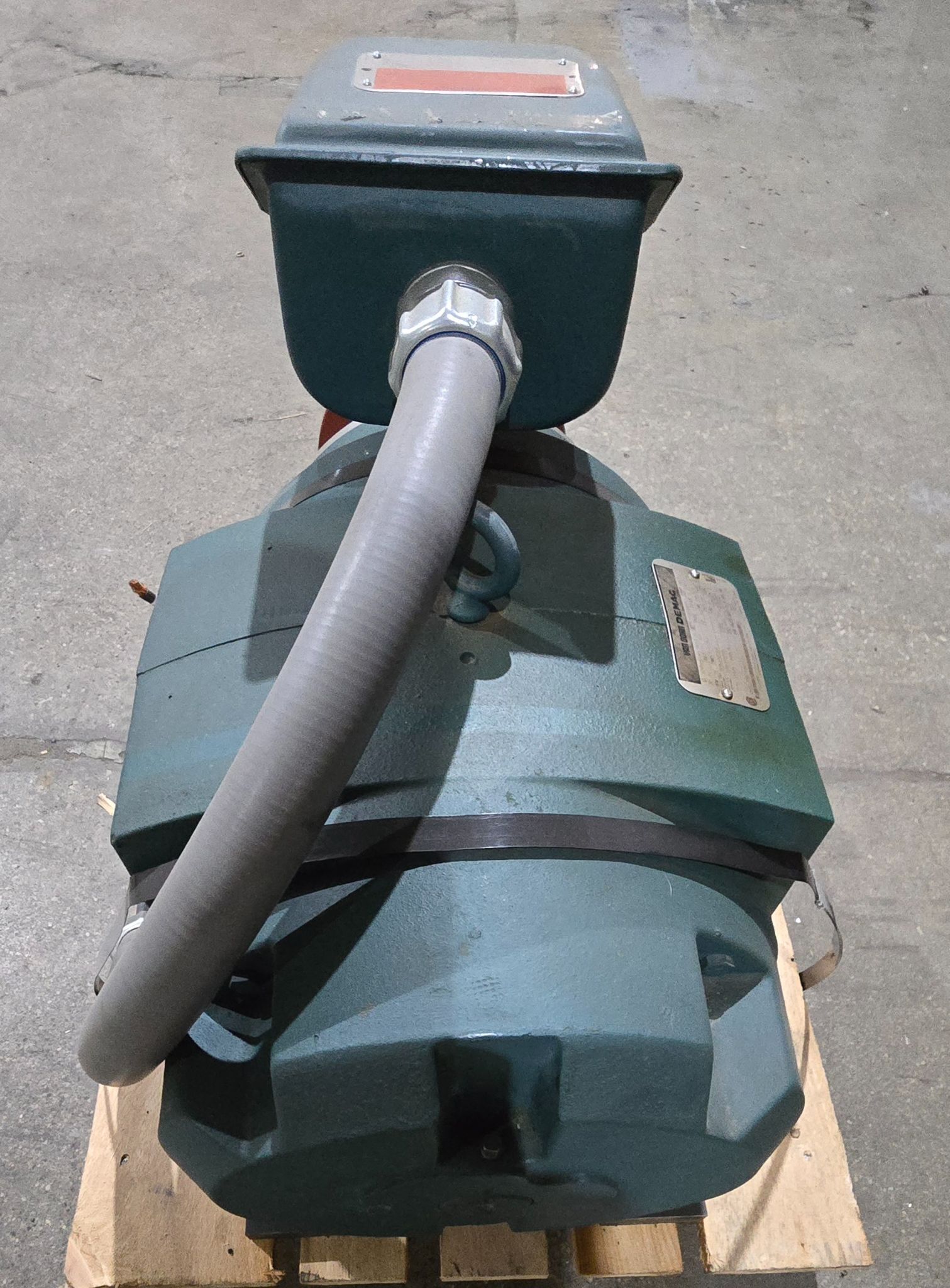 VAN DORN DEMAG P28G7064A 20 HP AC Electric Motor USED 2