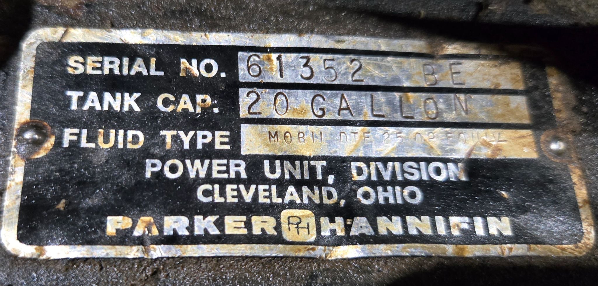 PARKER HANNIFIN 411EP2LRAB2TKD Hydraulic Power Unit USED 10