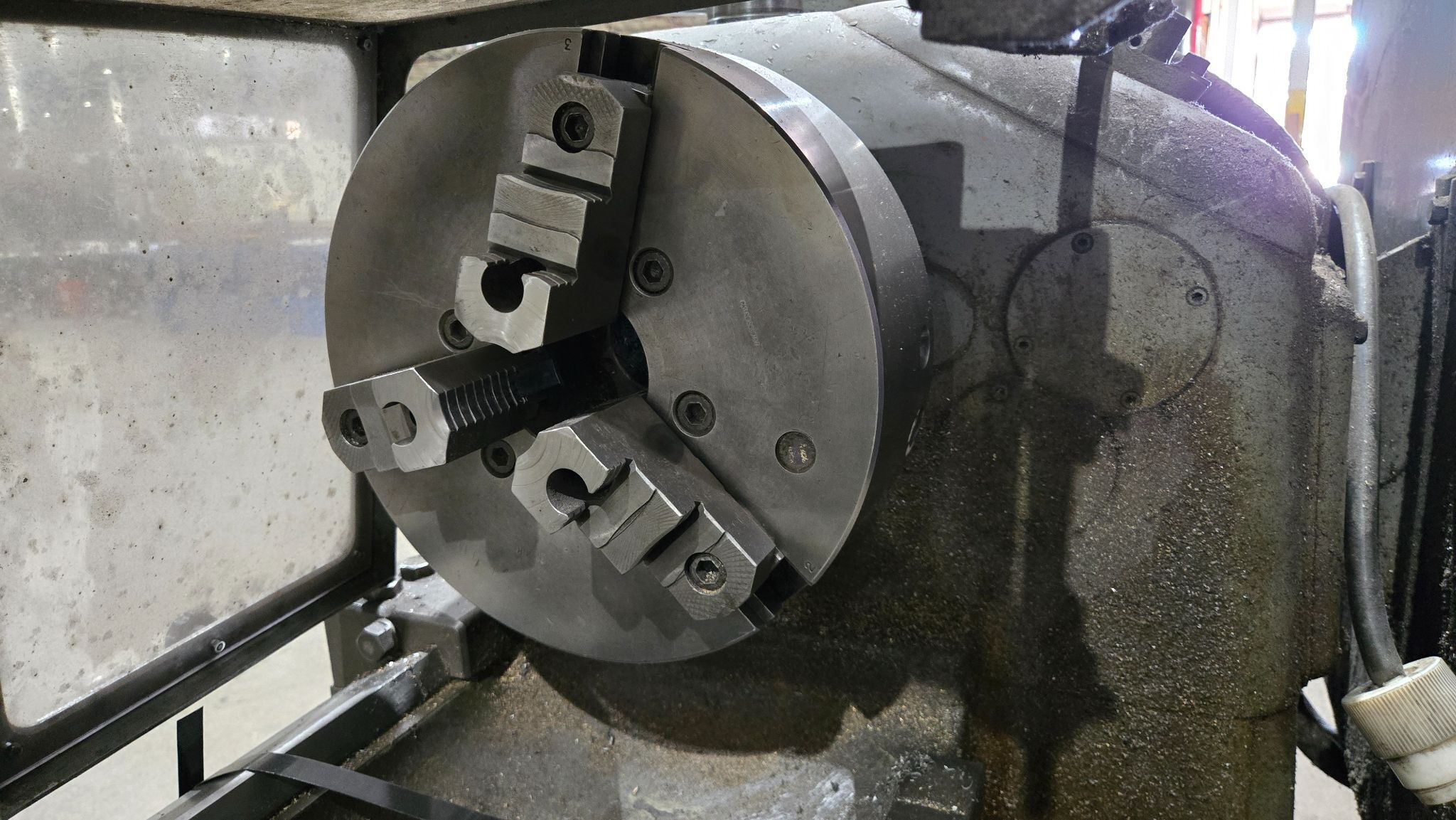 OKUMA LS Engine Lathe with 3 Jaw Chuck Tooling & Electrical Cabinet USED 10