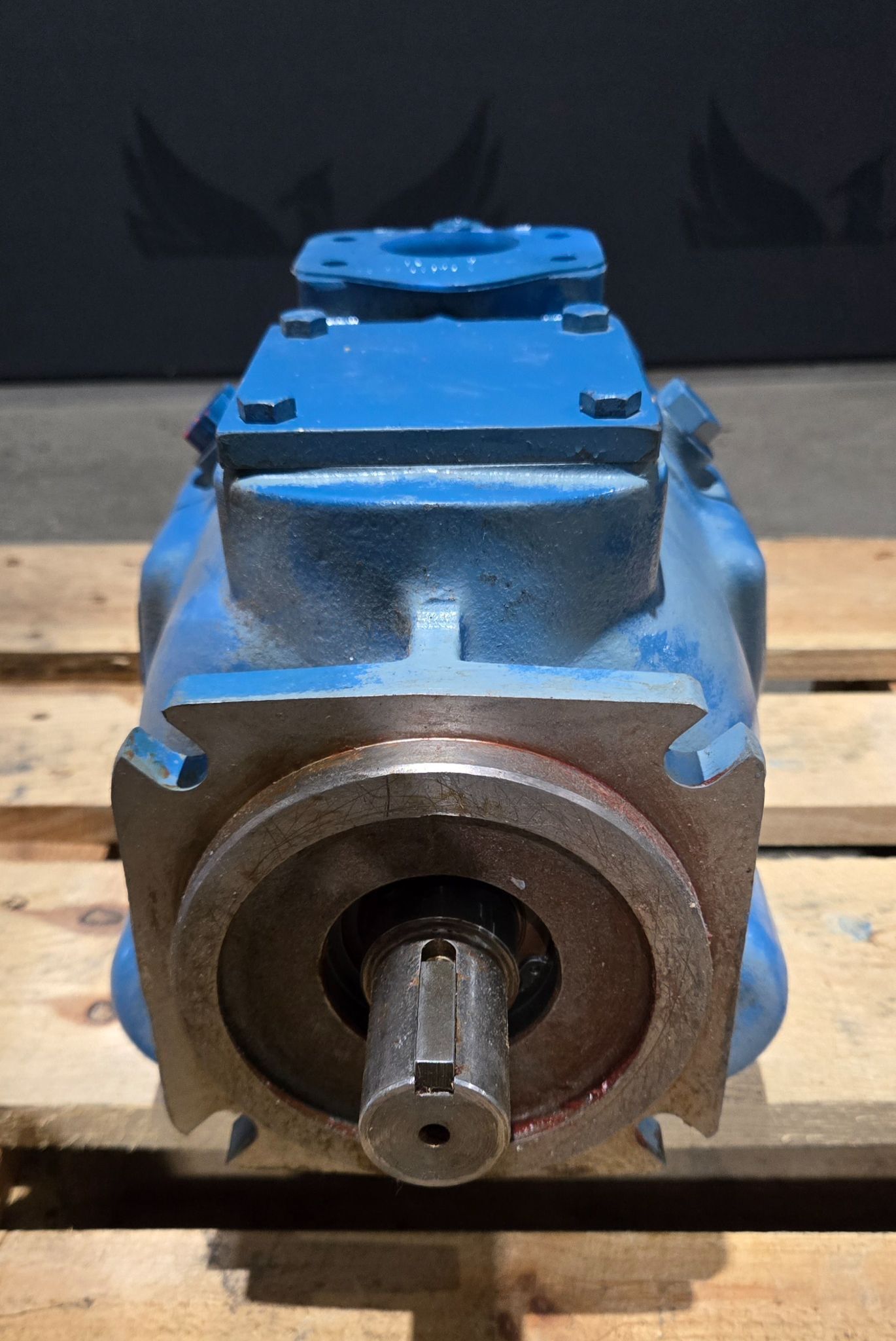 VICKERS PVE35QR1-22C21V17-21 Hydraulic Vane Pump USED 0