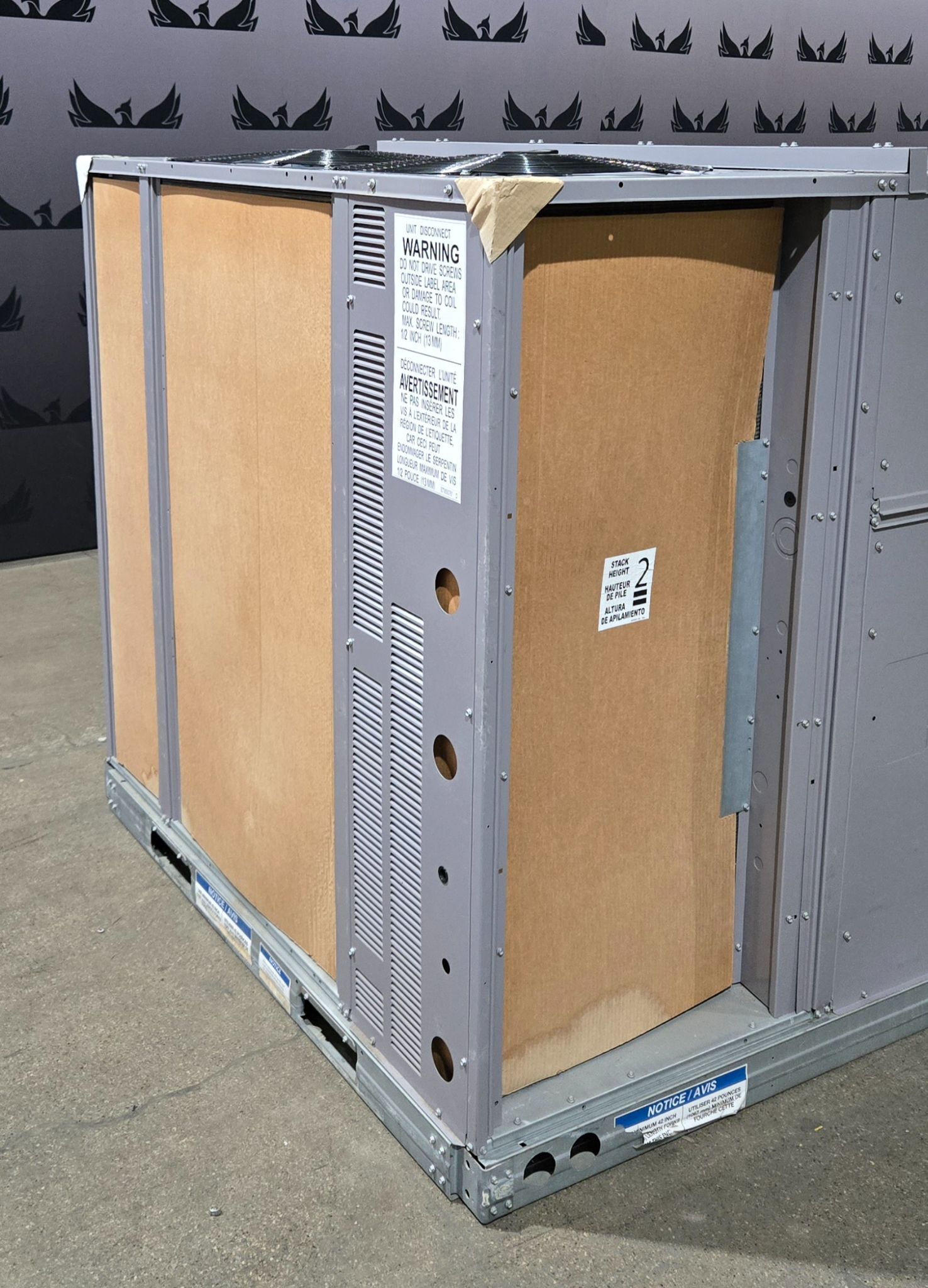 Carrier WeatherMaker 50TCQD14A2A6A0A0G0 12.5 Ton Heat Pump Rooftop Unit NEW 1