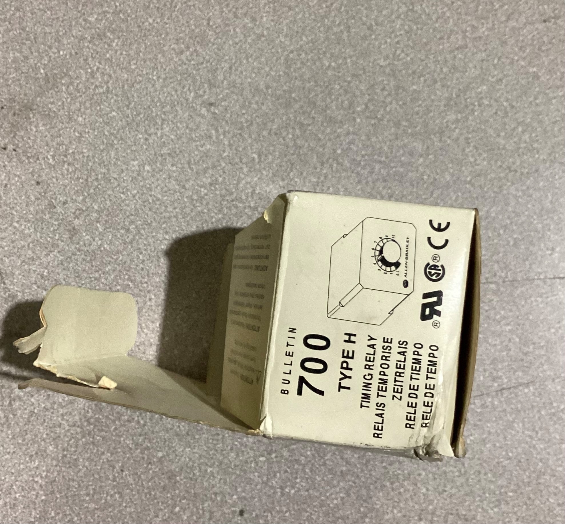 ALLEN‑BRADLEY 700‑HT22BA1 Time Delay Relay NEW 1