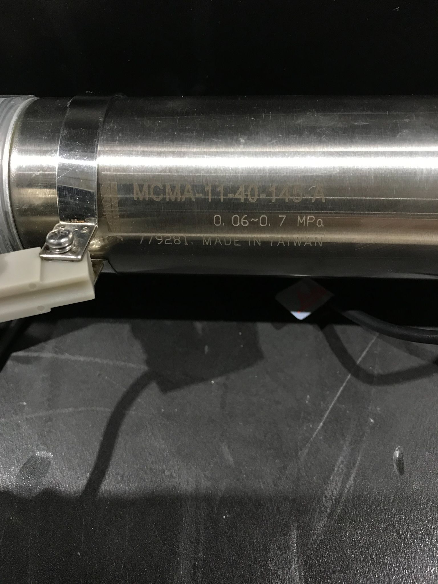 MINDMAN MCMA‑11‑40‑145‑A Pneumatic Cylinder with Sensor NEW 3