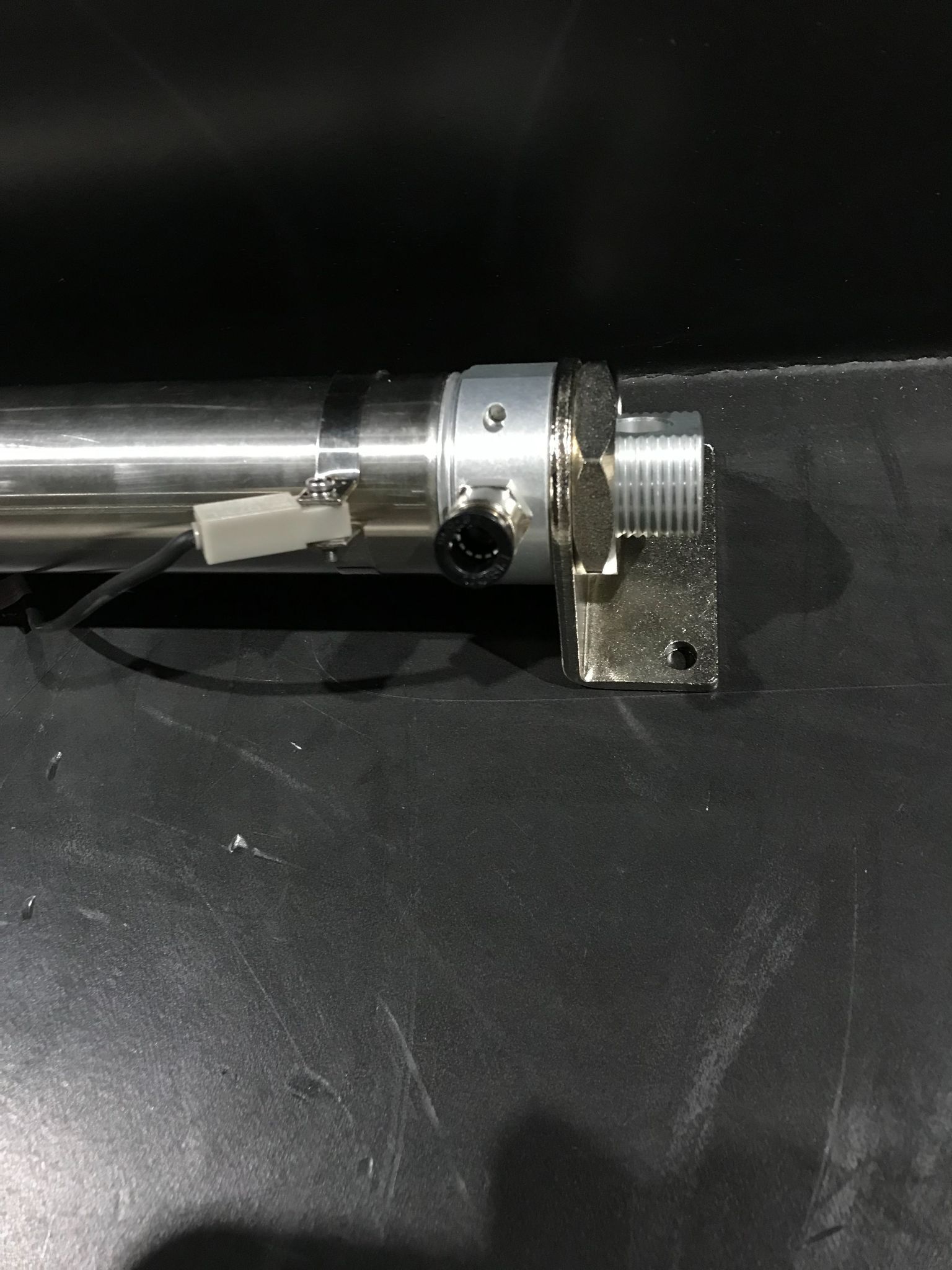 MINDMAN MCMA‑11‑40‑145‑A Pneumatic Cylinder with Sensor NEW 1