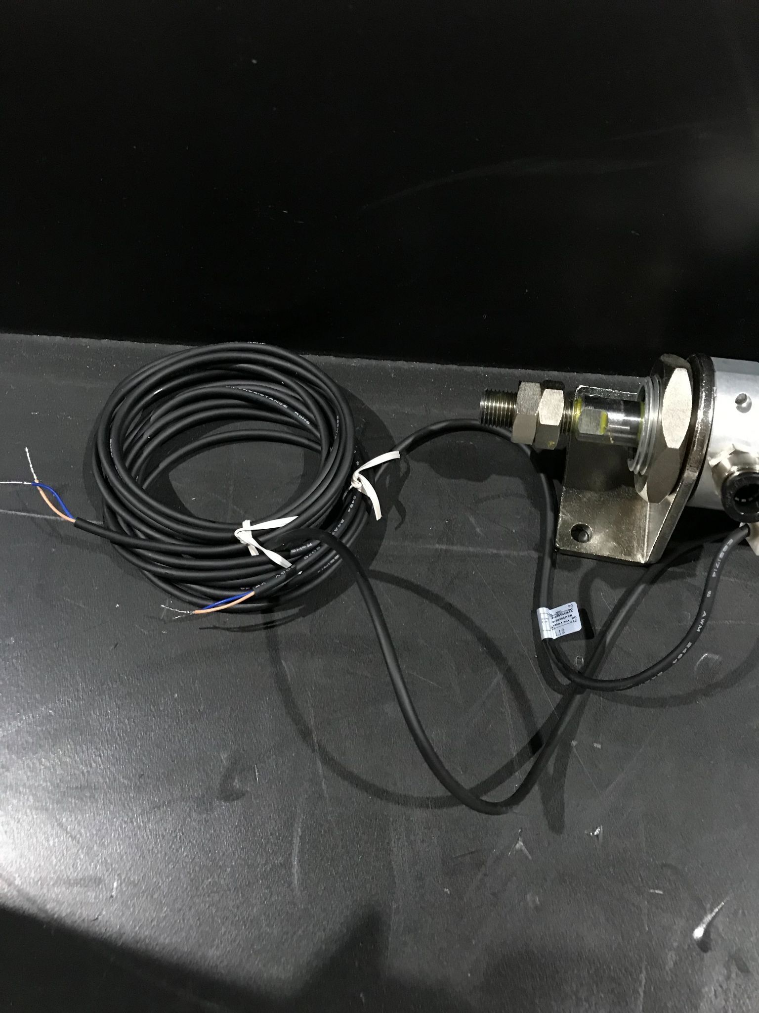 MINDMAN MCMA‑11‑40‑145‑A Pneumatic Cylinder with Sensor NEW 2