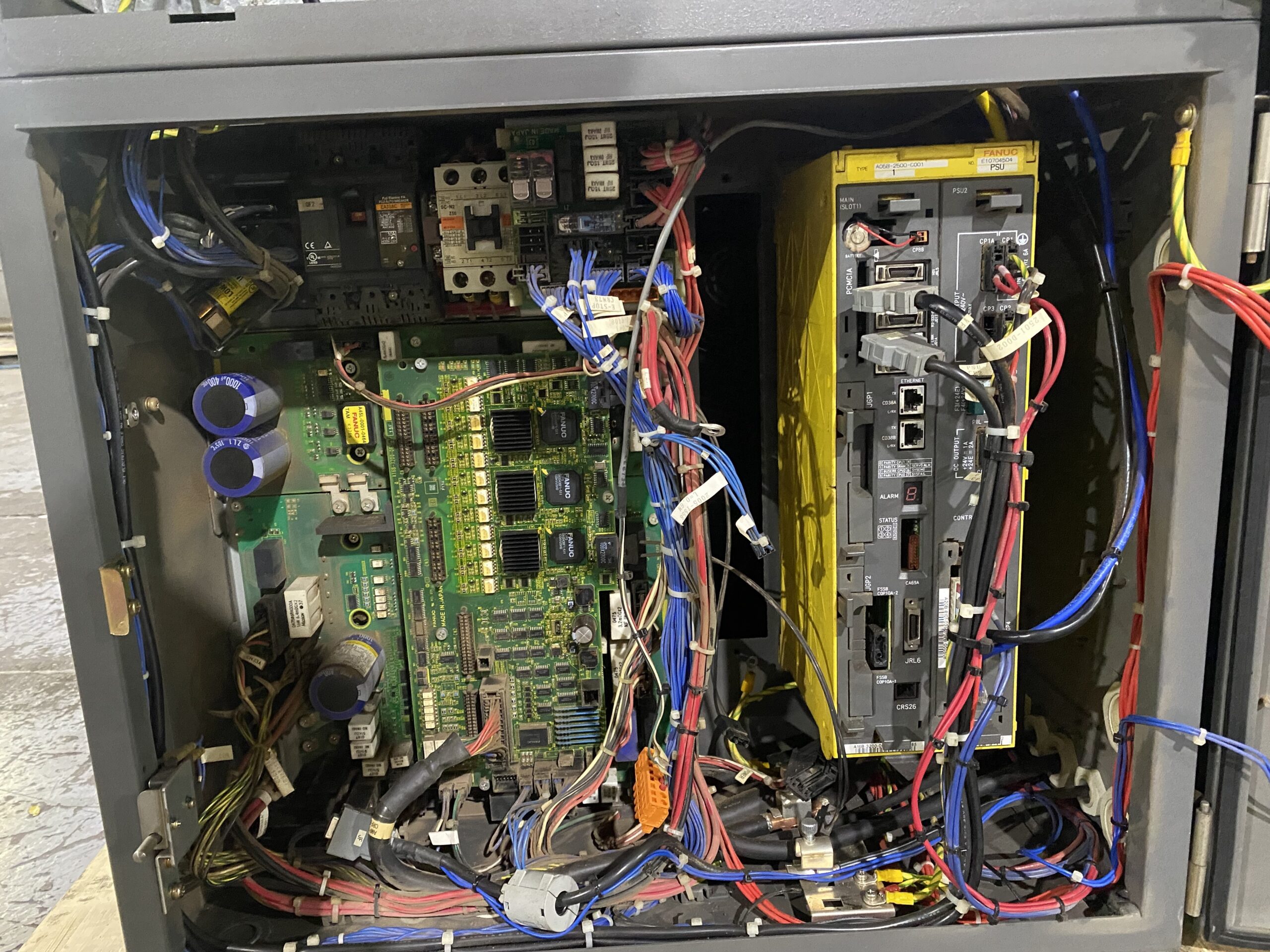 FANUC - ArcMate 100iC/6L w/ R-30iA Controls PARTS ONLY 7