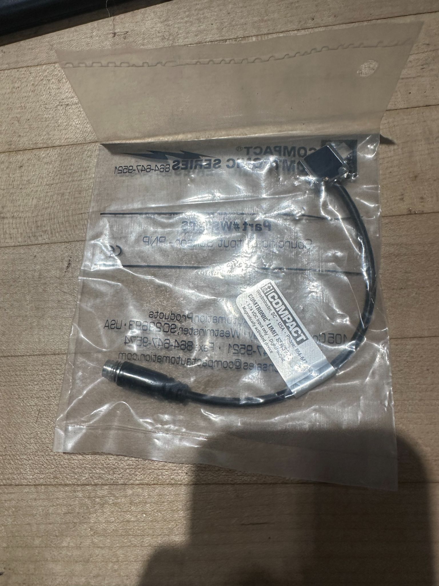 COMPACT AIR WSCLPS Sourcing Output Sensor PNP NEW 0