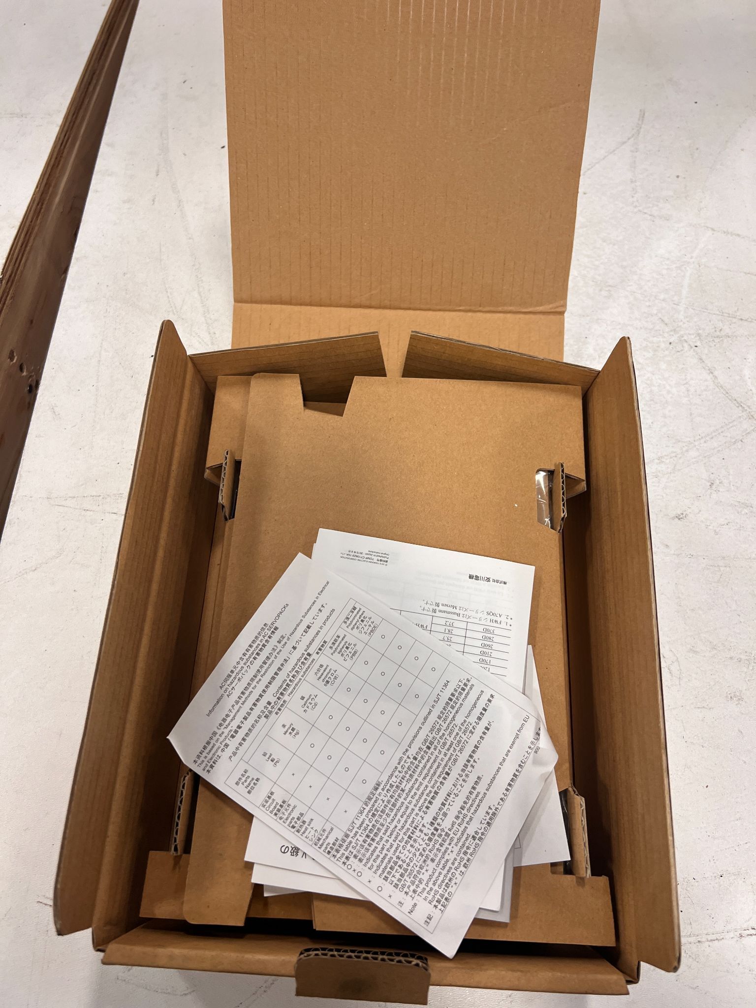 YASKAWA SGDV‑2R8A21B00200 Sigma‑5 Servo Drive NEW 1