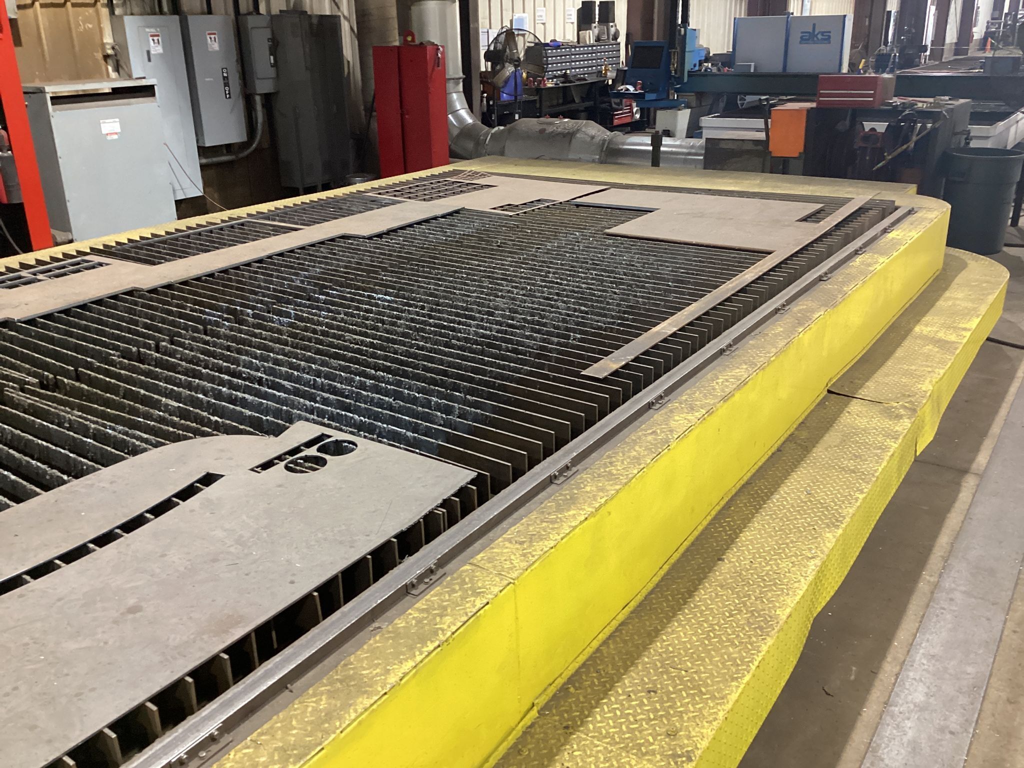 KOMATSU CNC 55' EXTENDED TABLE TWISTER PLASMA CUTTER 10'X55' - 2008 3