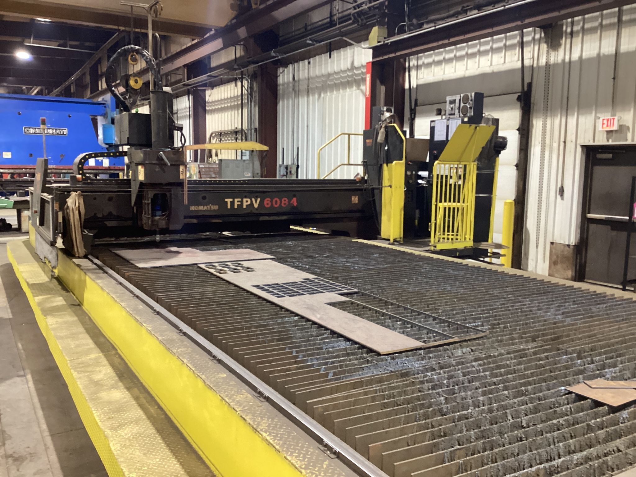 KOMATSU CNC 55' EXTENDED TABLE TWISTER PLASMA CUTTER 10'X55' - 2008 4