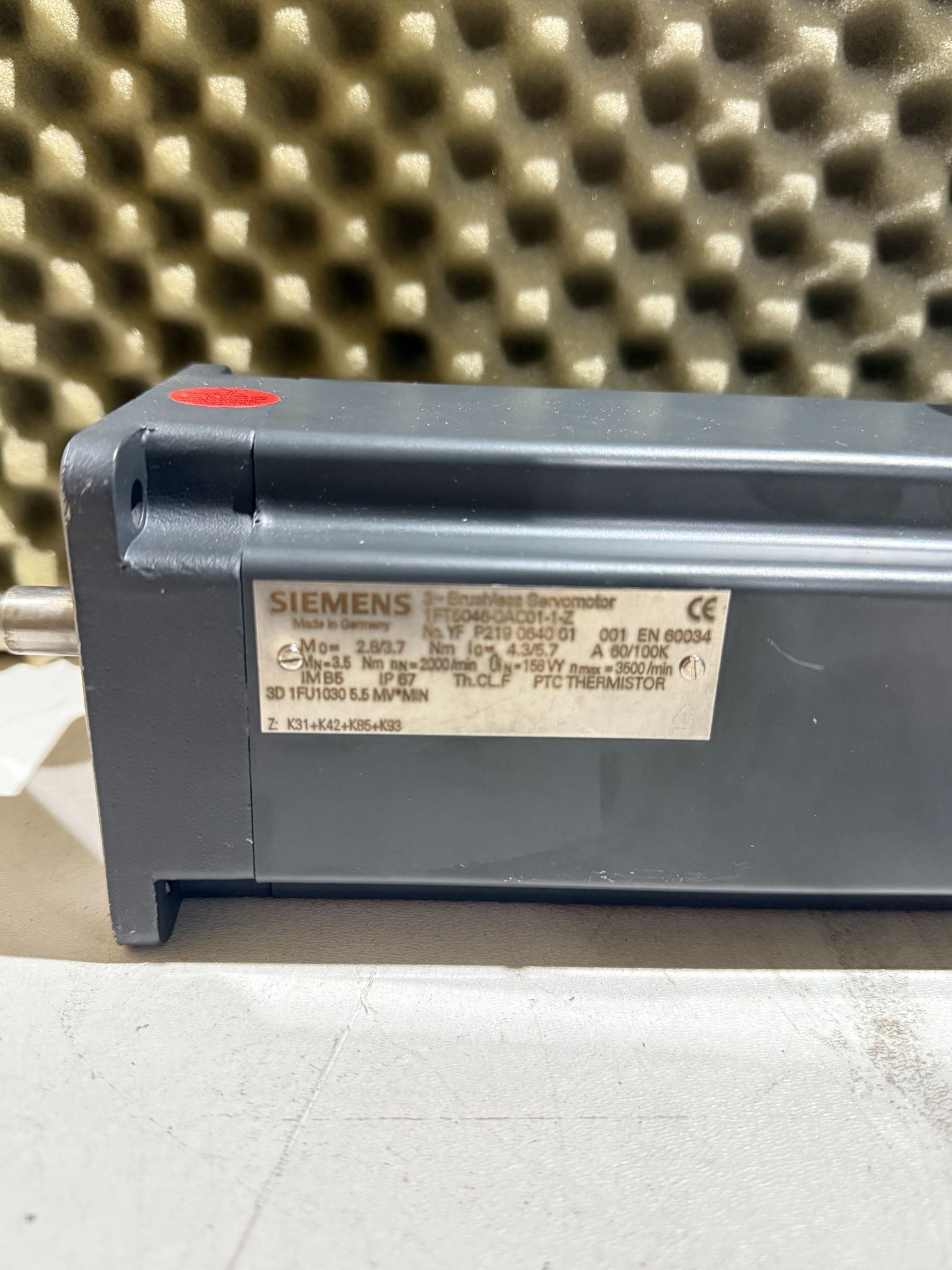SIEMENS 1FT5046‑0AC01‑1‑Z AC Servo Motor NEW 1