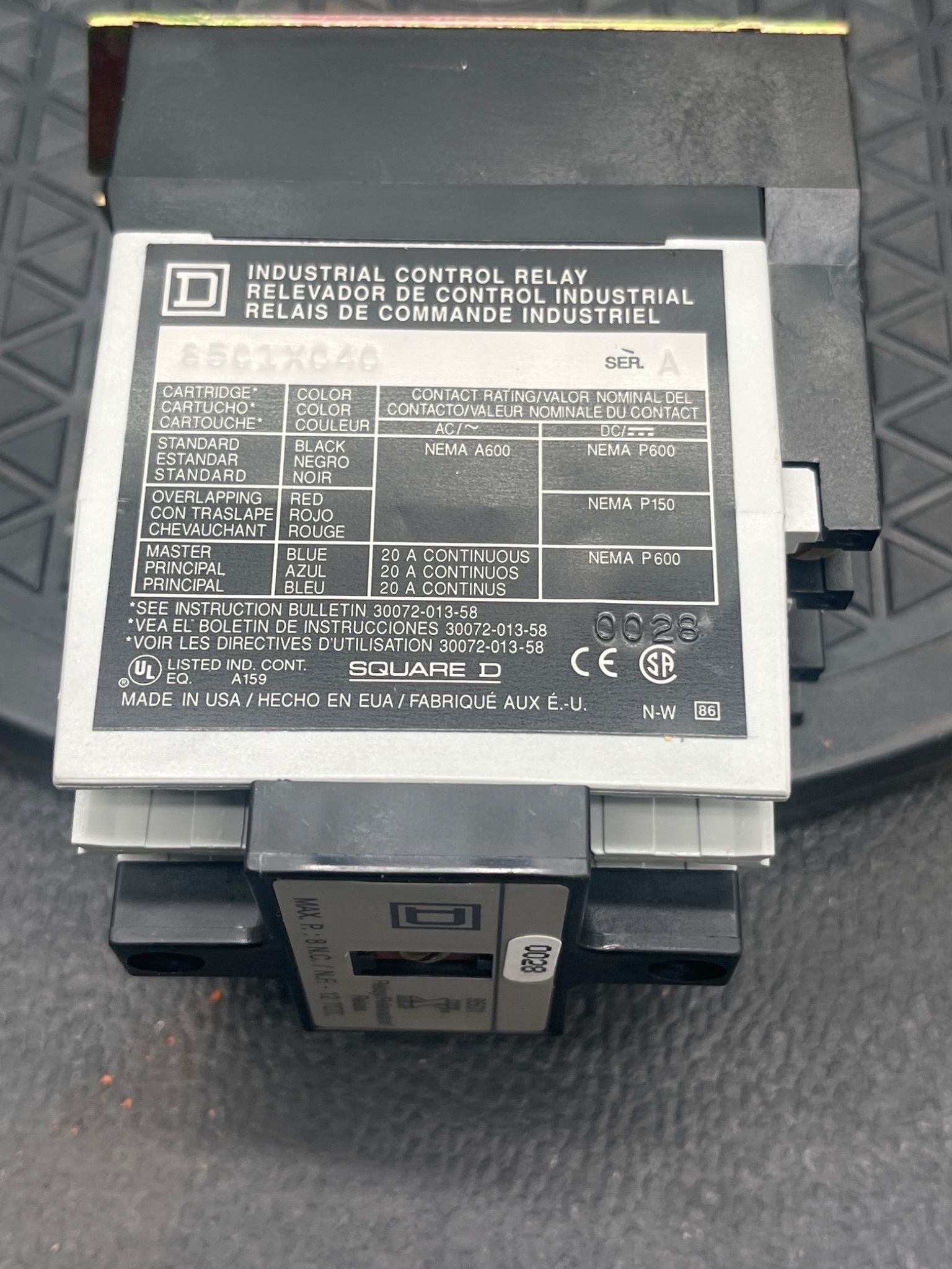 SQUARE D 8501XO40V02 Series A AC Control Relay NEW 1