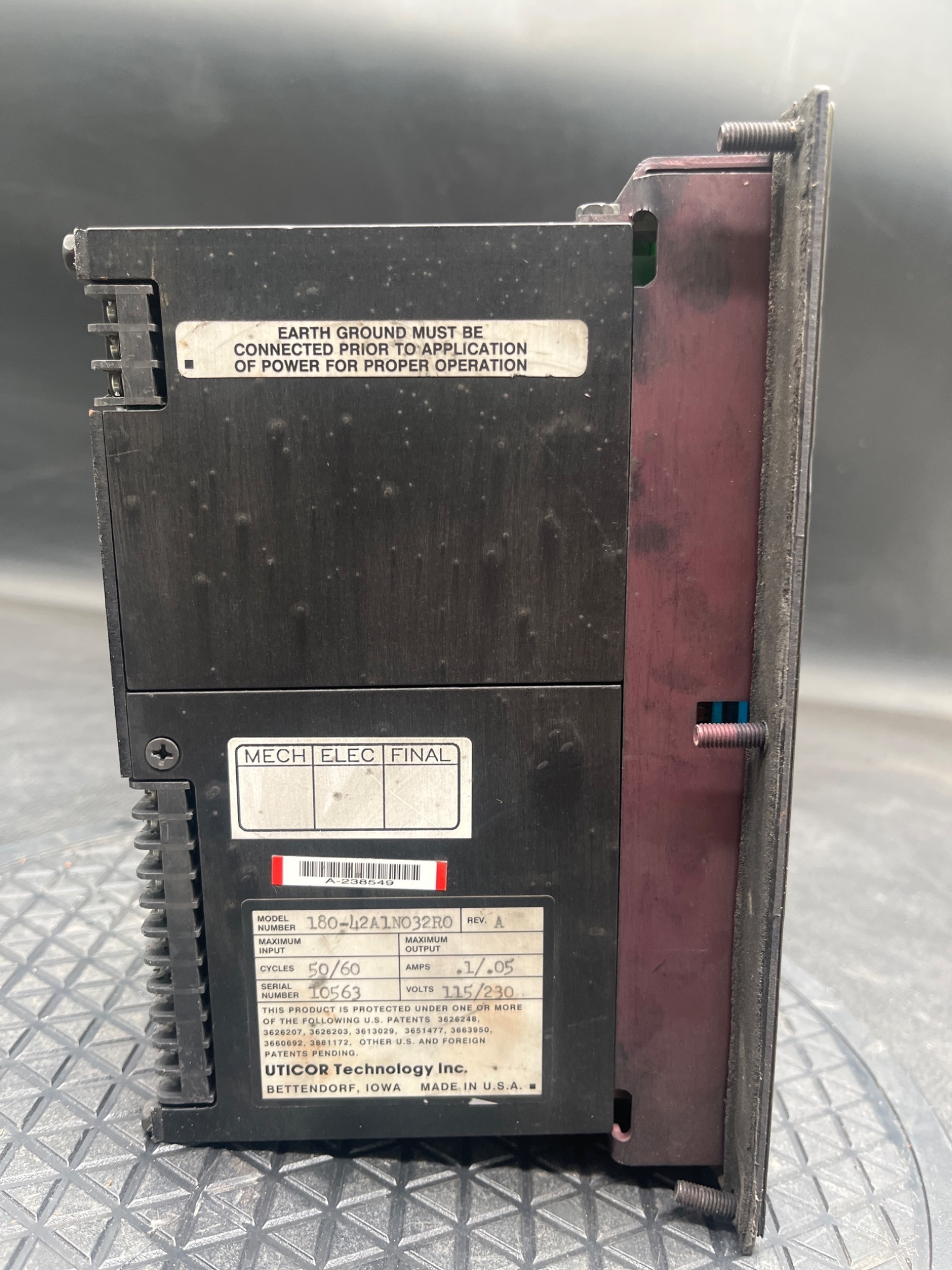 UTICOR 180‑42A1N032R0 Operator Interface Panel USED 4
