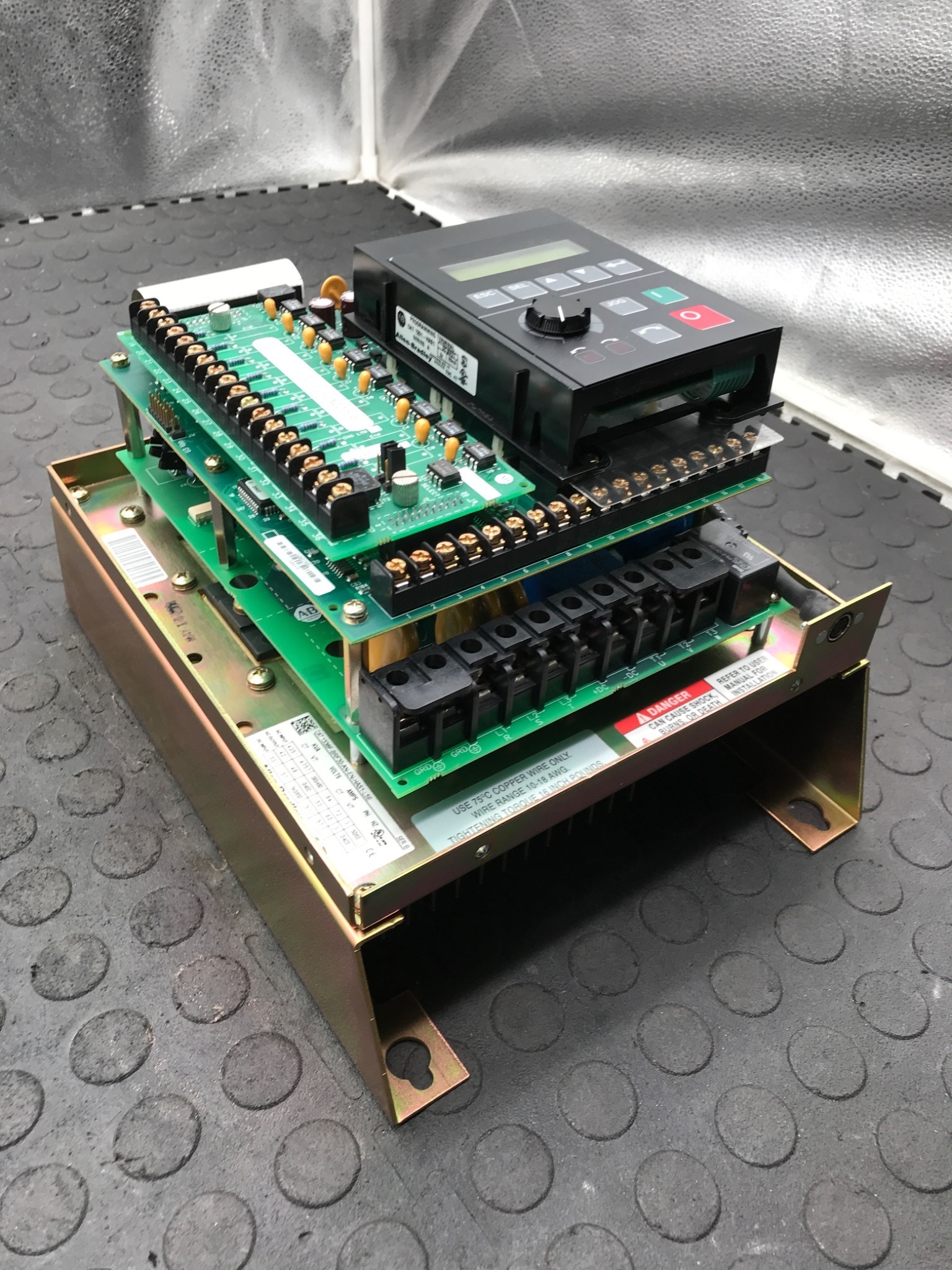 ALLEN‑BRADLEY 1336F‑BRF30‑AN‑EN‑HAS1‑L5E Adjustable Frequency AC Drive USED 1
