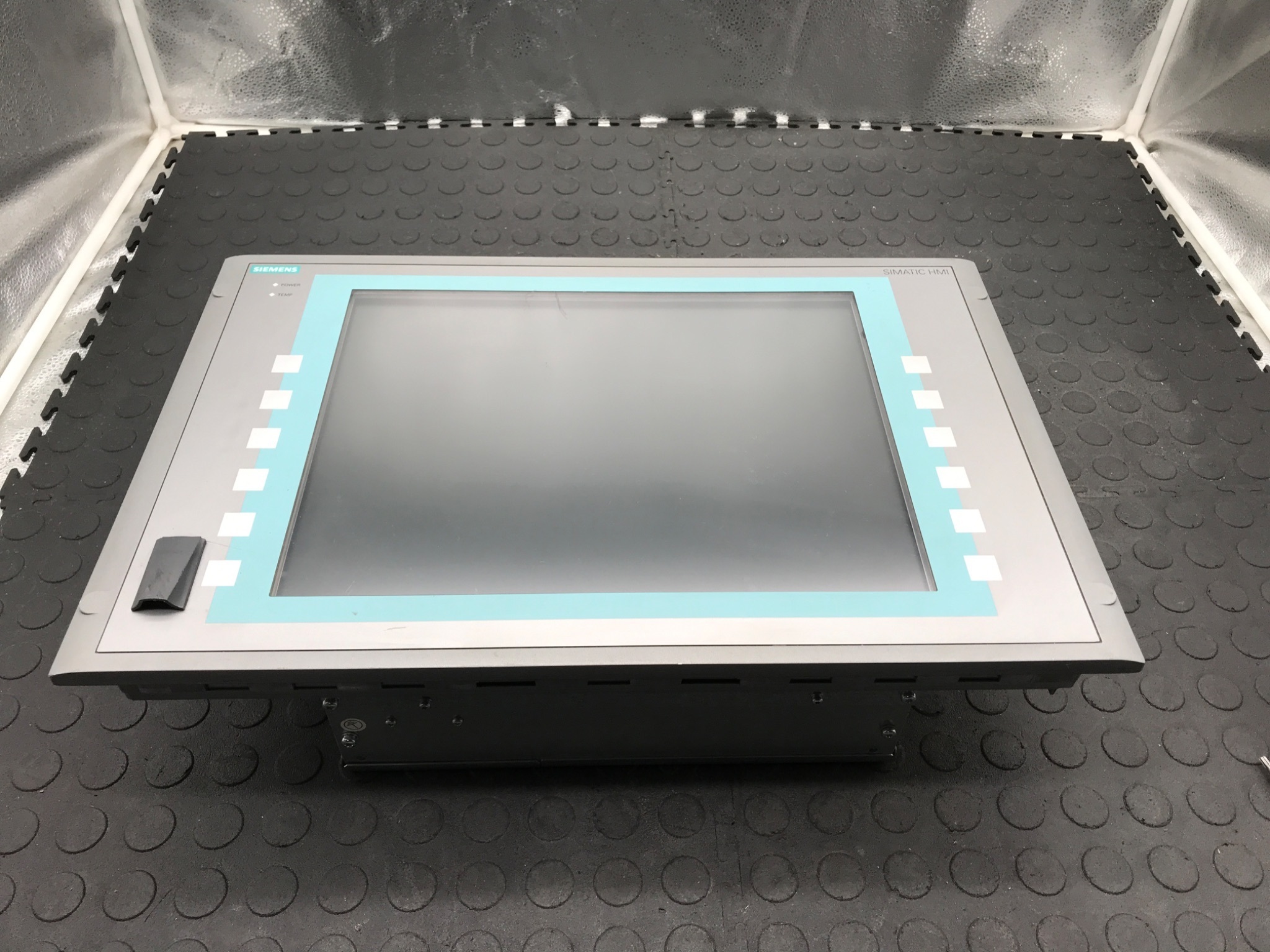 SIEMENS 6AV7462‑2AC33‑0BK0 SIMATIC HMI Panel USED 2