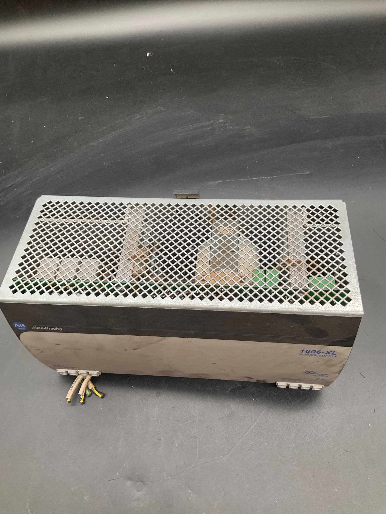 ALLEN‑BRADLEY 1606‑XL720E DIN Rail Power Supply USED 3