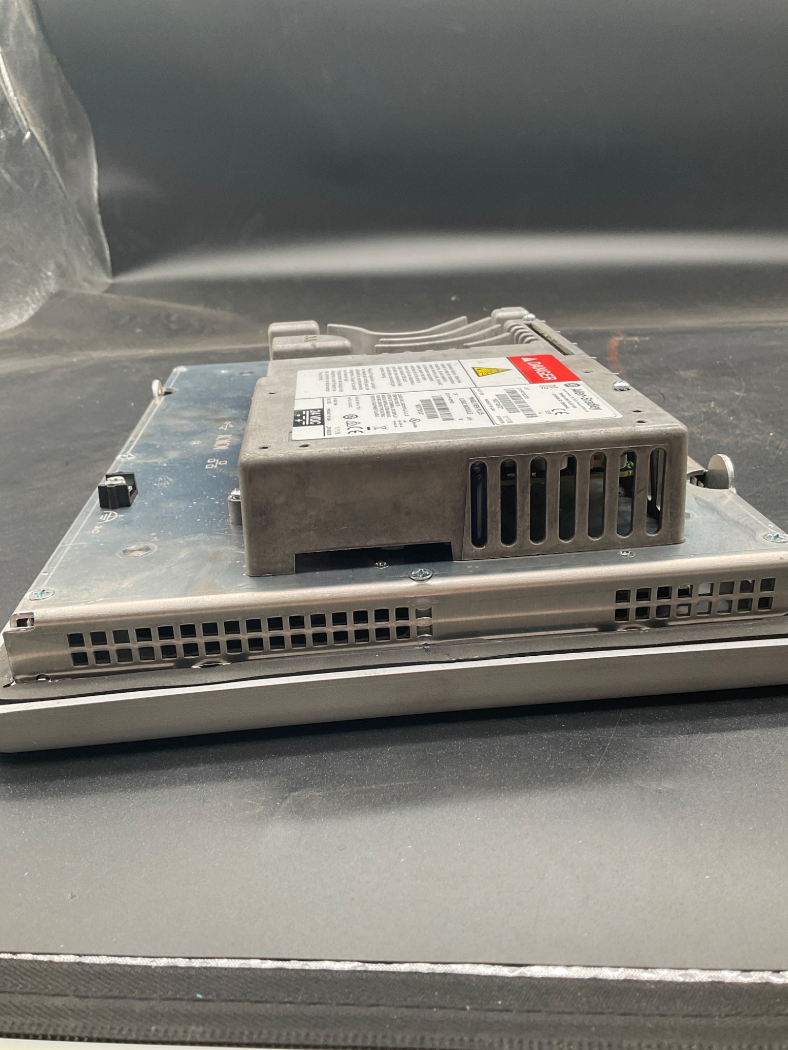 ALLEN‑BRADLEY 2711P‑RDT10C PanelView Plus 1000 Color Touch Display Module USED 2