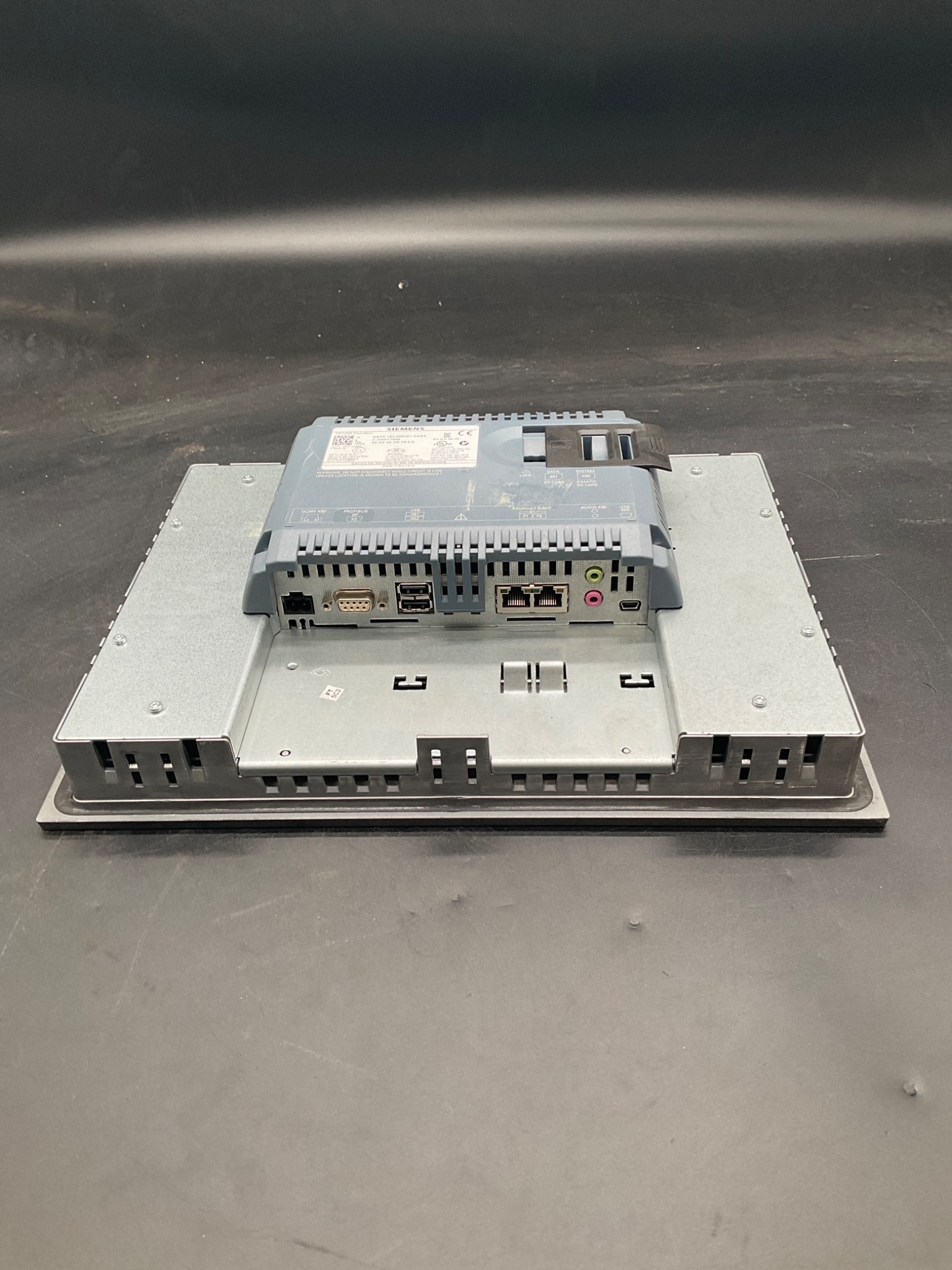 SIEMENS 6AV2124‑0MC01‑0AX0 SIMATIC TP1200 Comfort Touch HMI USED 1