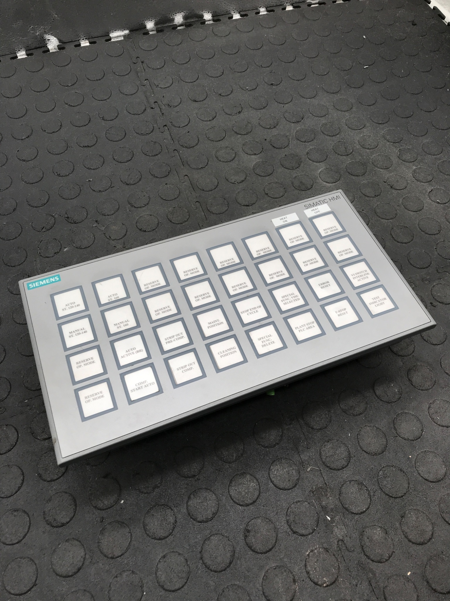 SIEMENS KP32F 6AV3688‑3EH47‑0AX0 Key Panel HMI USED 0