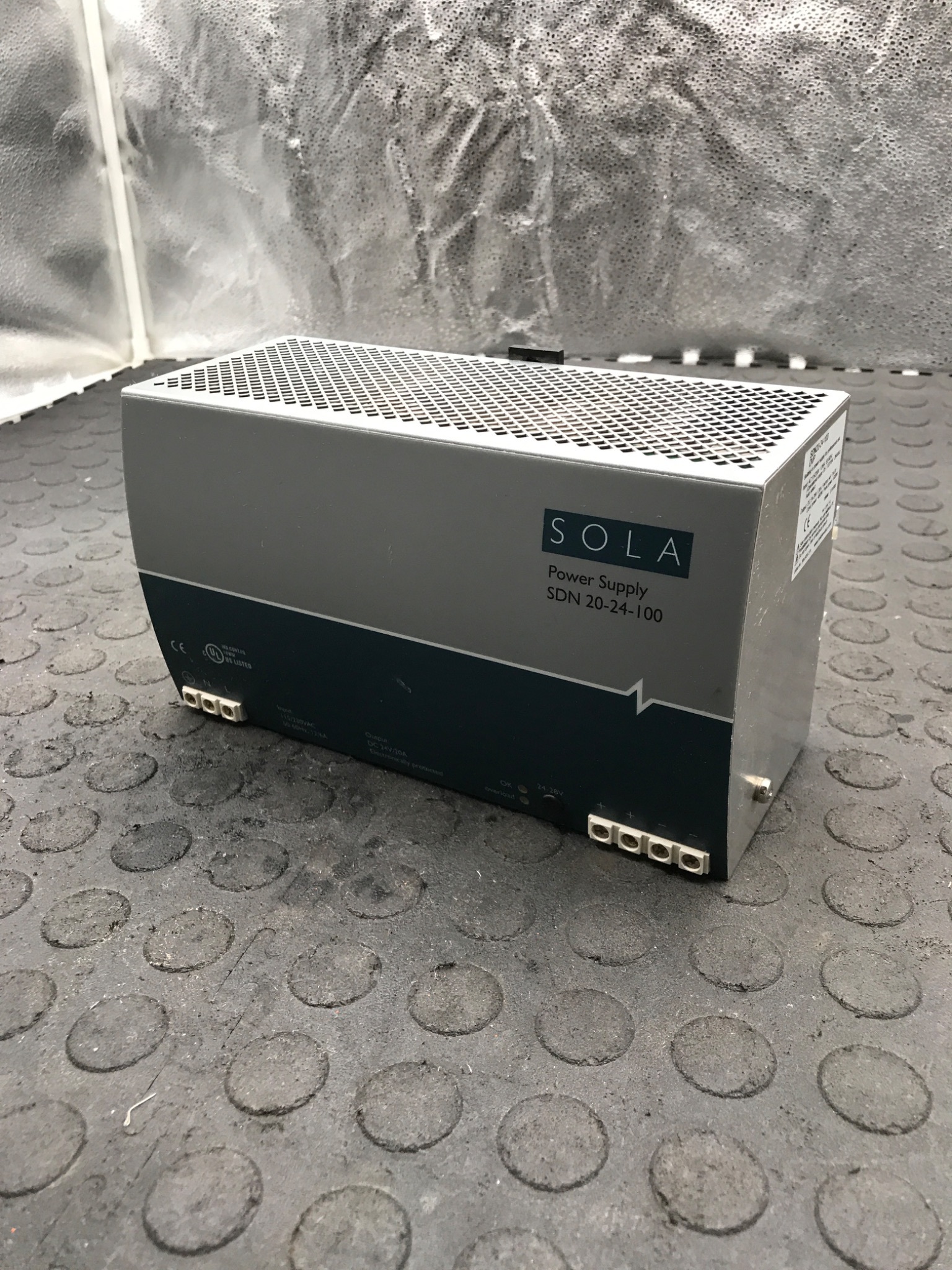 SOLA SDN 20‑24‑100 AC‑DC Power Supply USED 3