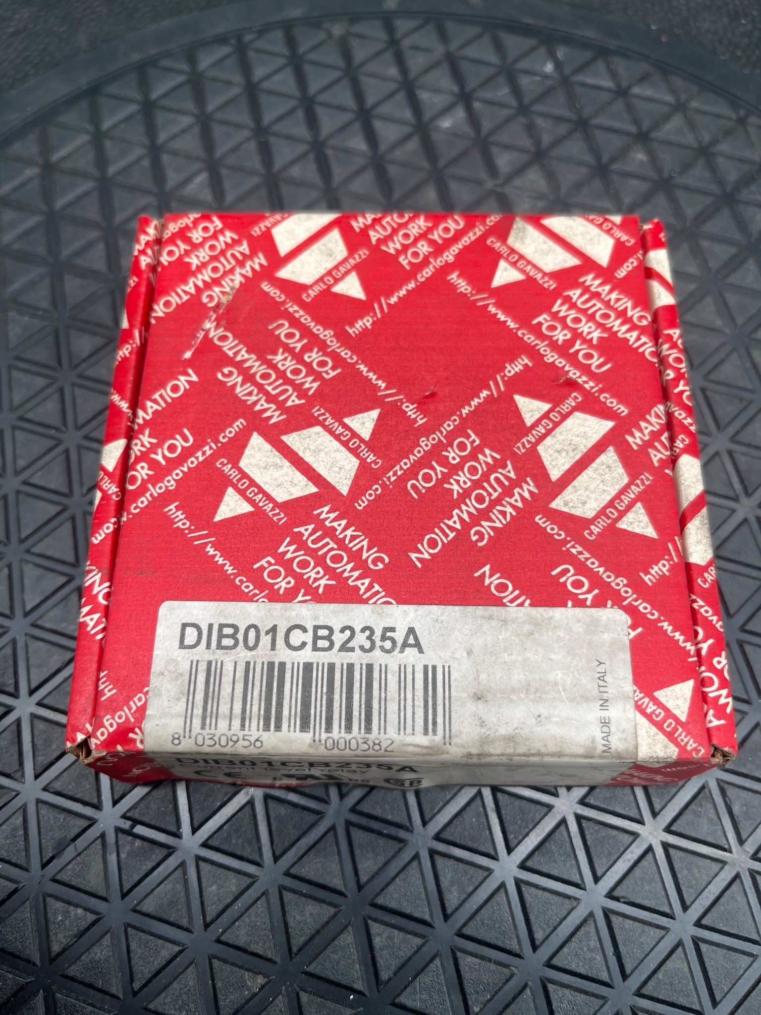 CARLO GAVAZZI DIB01CB235A Current Level Relay NEW 0