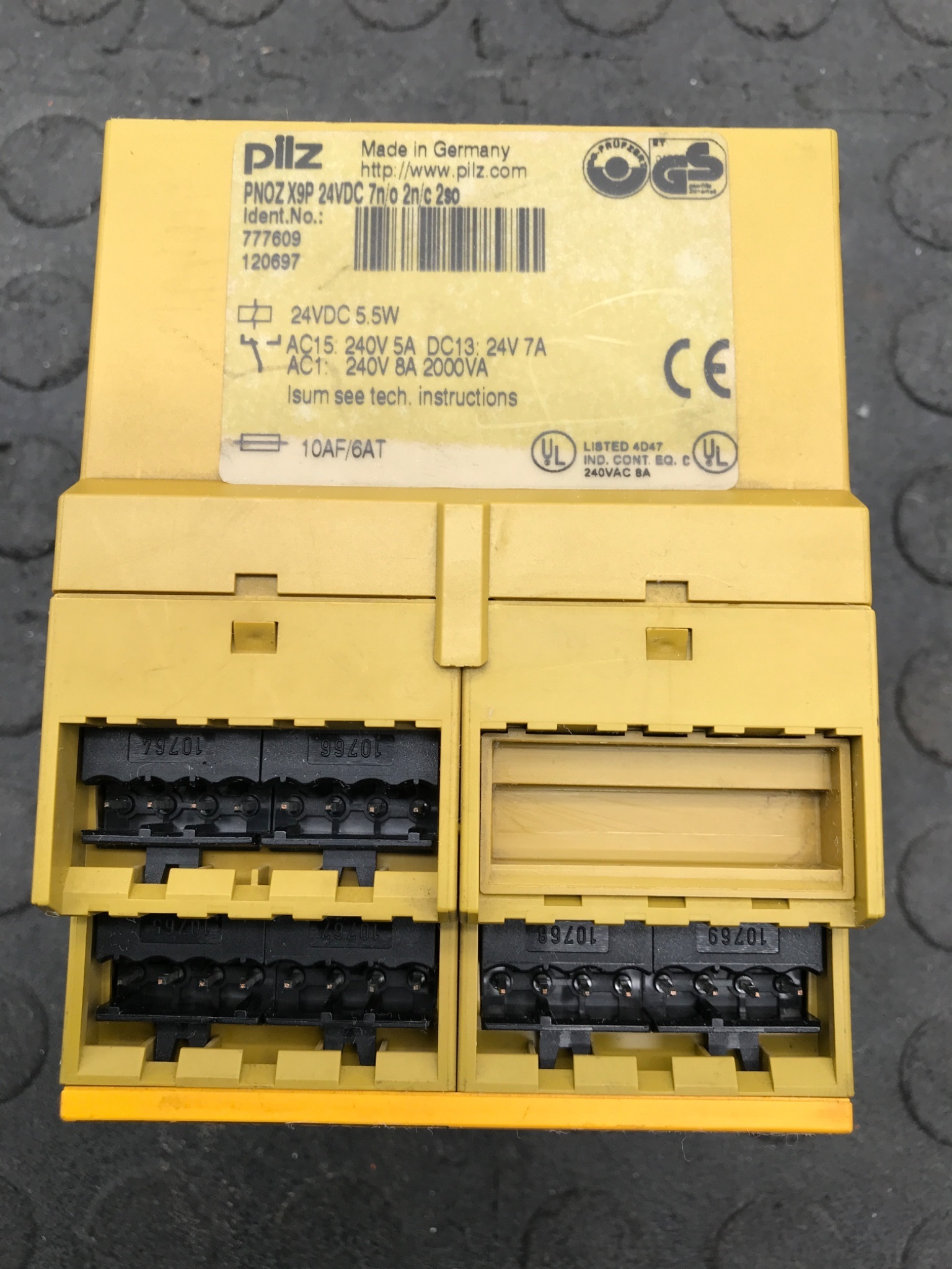 PILZ PNOZ X9P Safety Relay USED 3