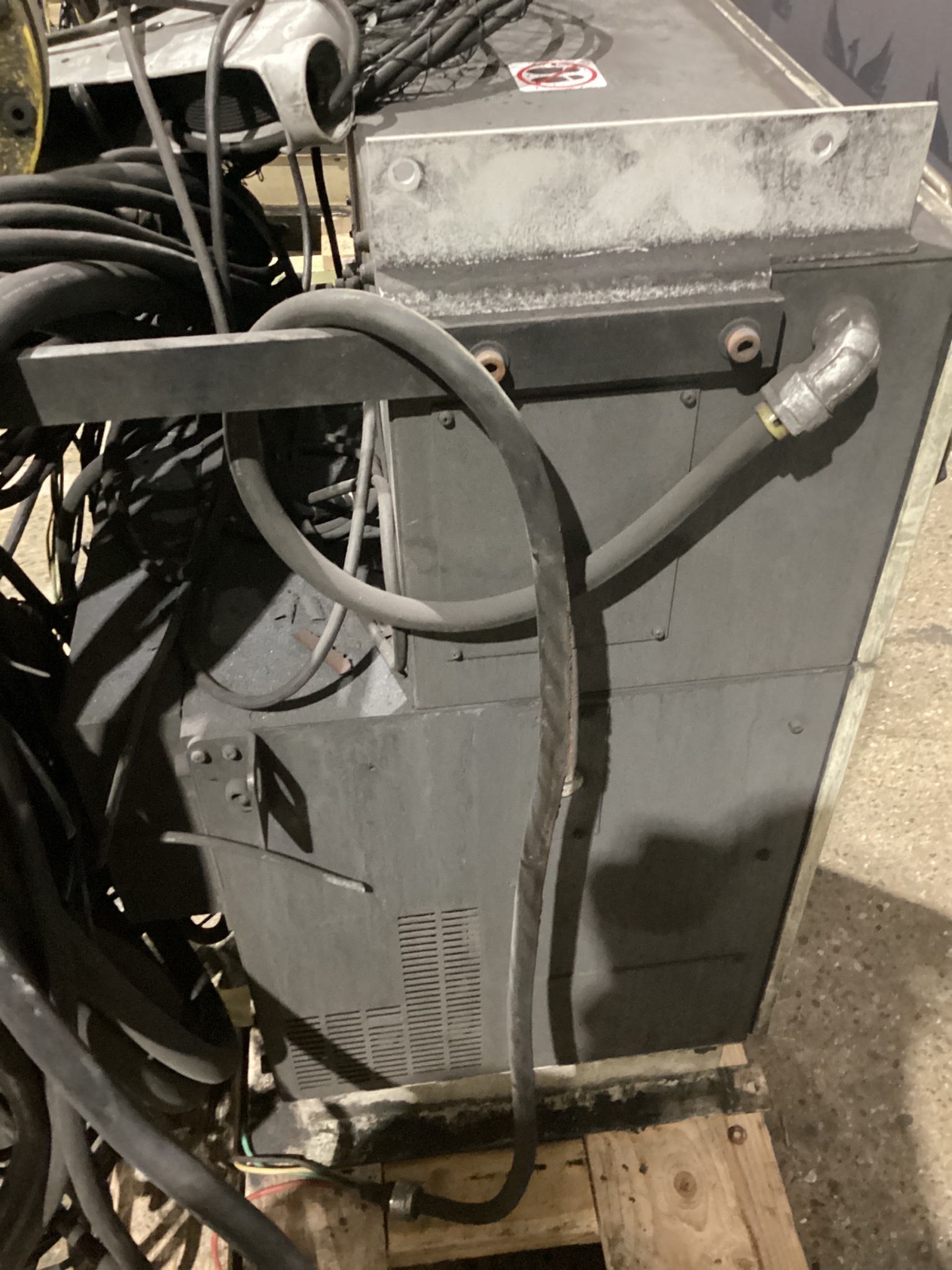 FANUC R-2000iB/210F w/ R-30iB Controls USED - Missing Teach Pendant 8