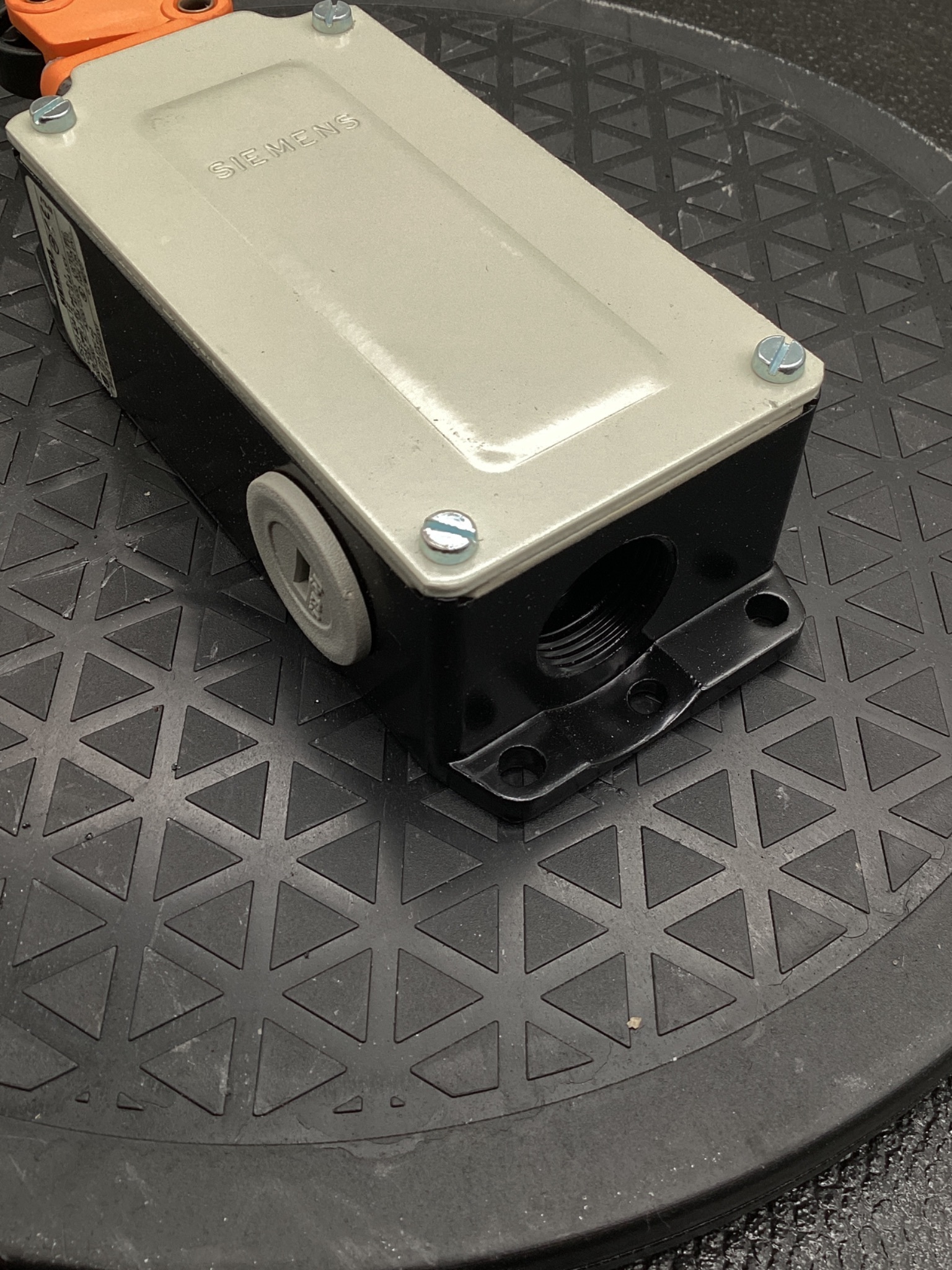 SIEMENS 3SE3 404‑1E Position Switch NEW 6