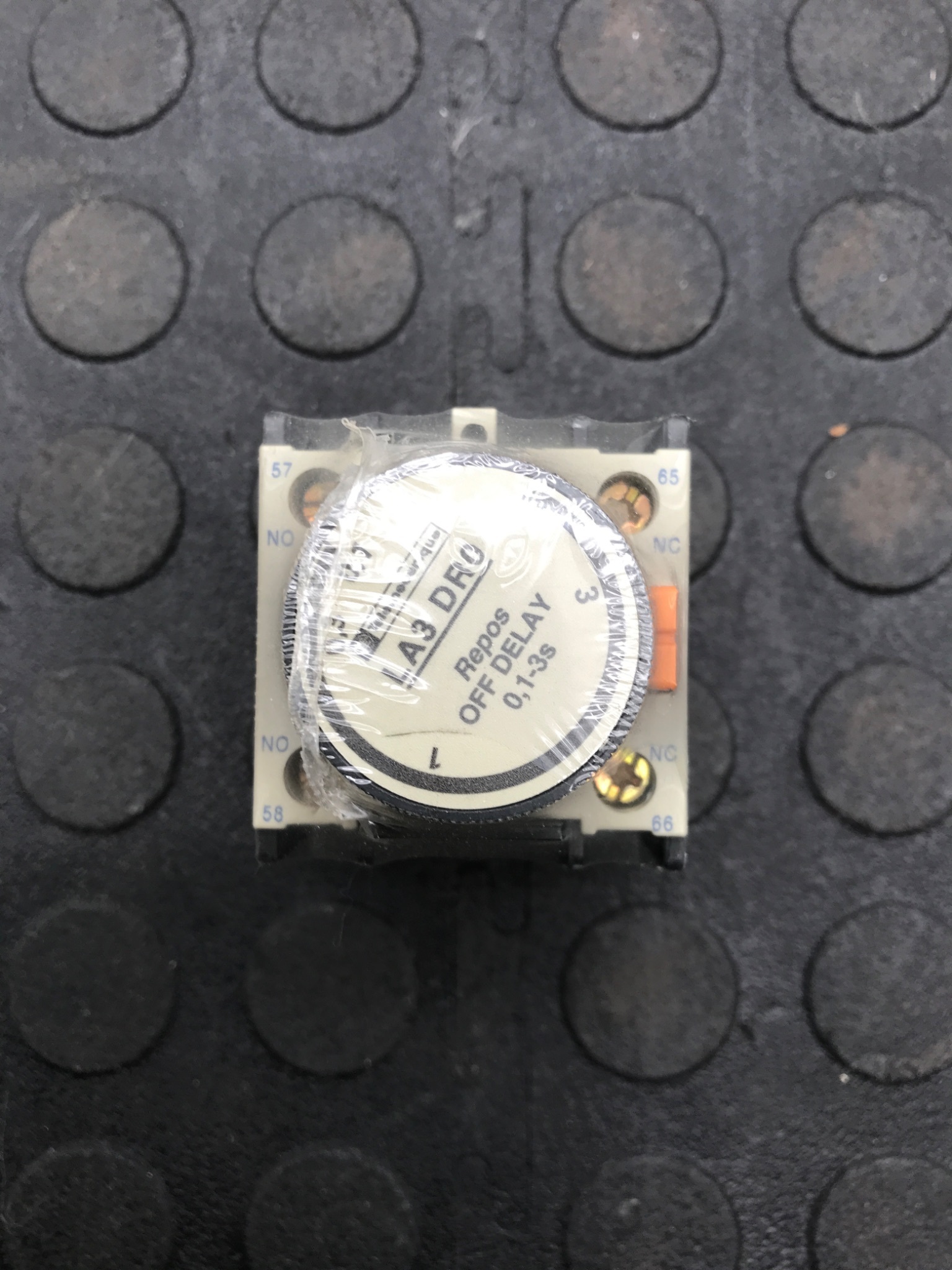 TELEMECANIQUE LA3 DR0 Time Delay Auxiliary Contact Block NEW 1