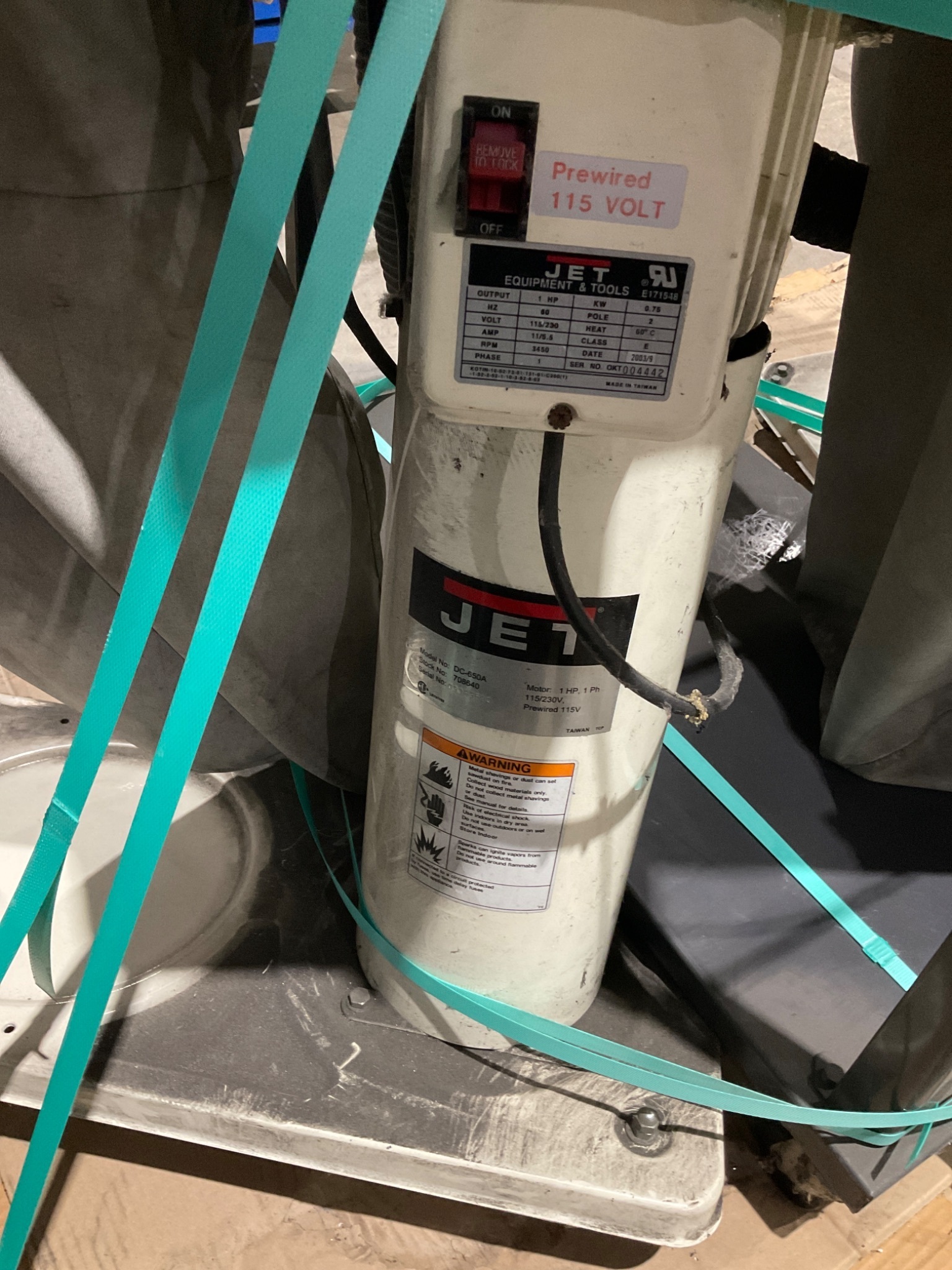 DAYTON 3AA28 Dust Collector USED 7