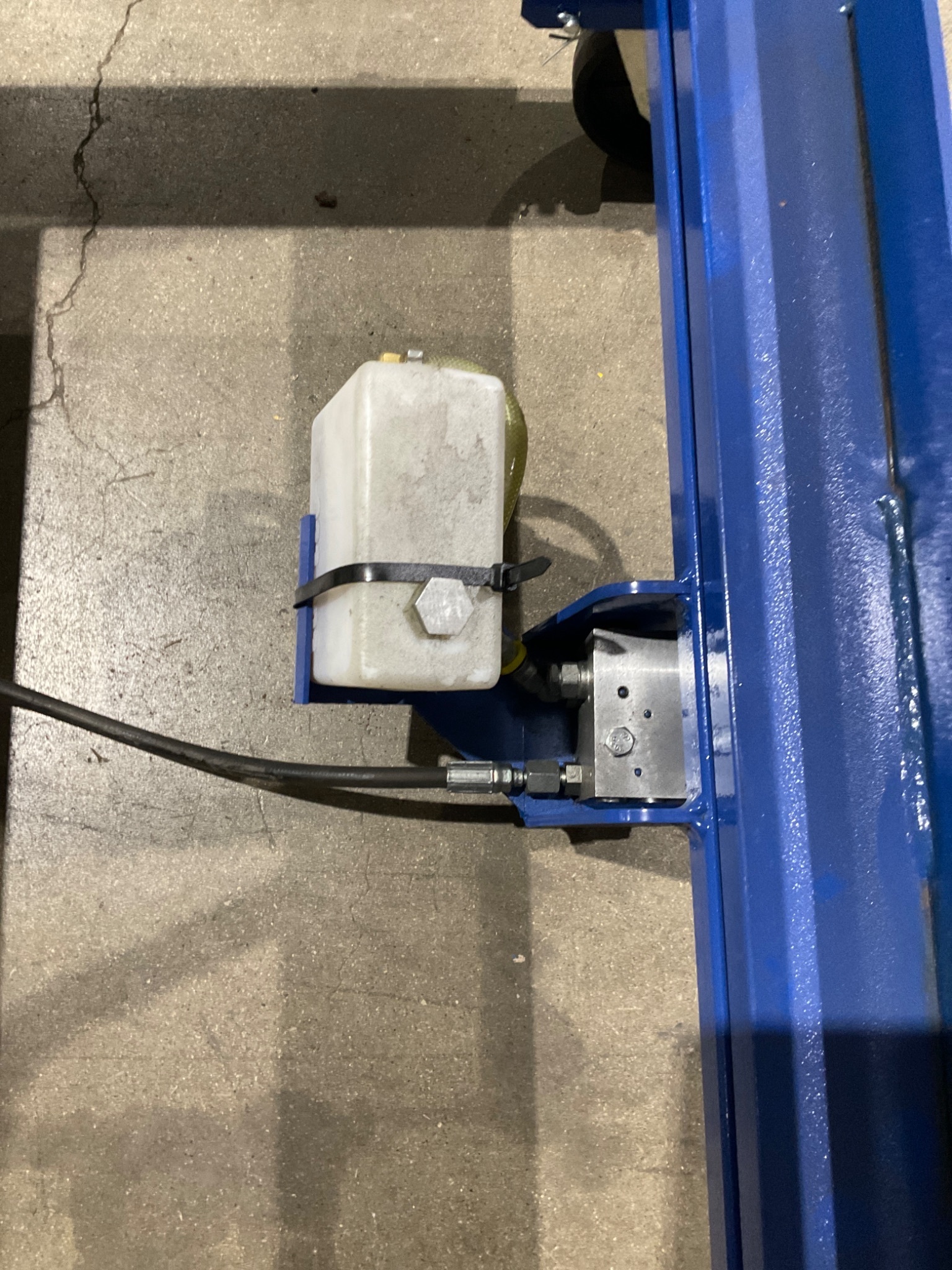 VESTIL ETT-254 Hydraulic Lift Truck 2500 lb Capacity USED 4