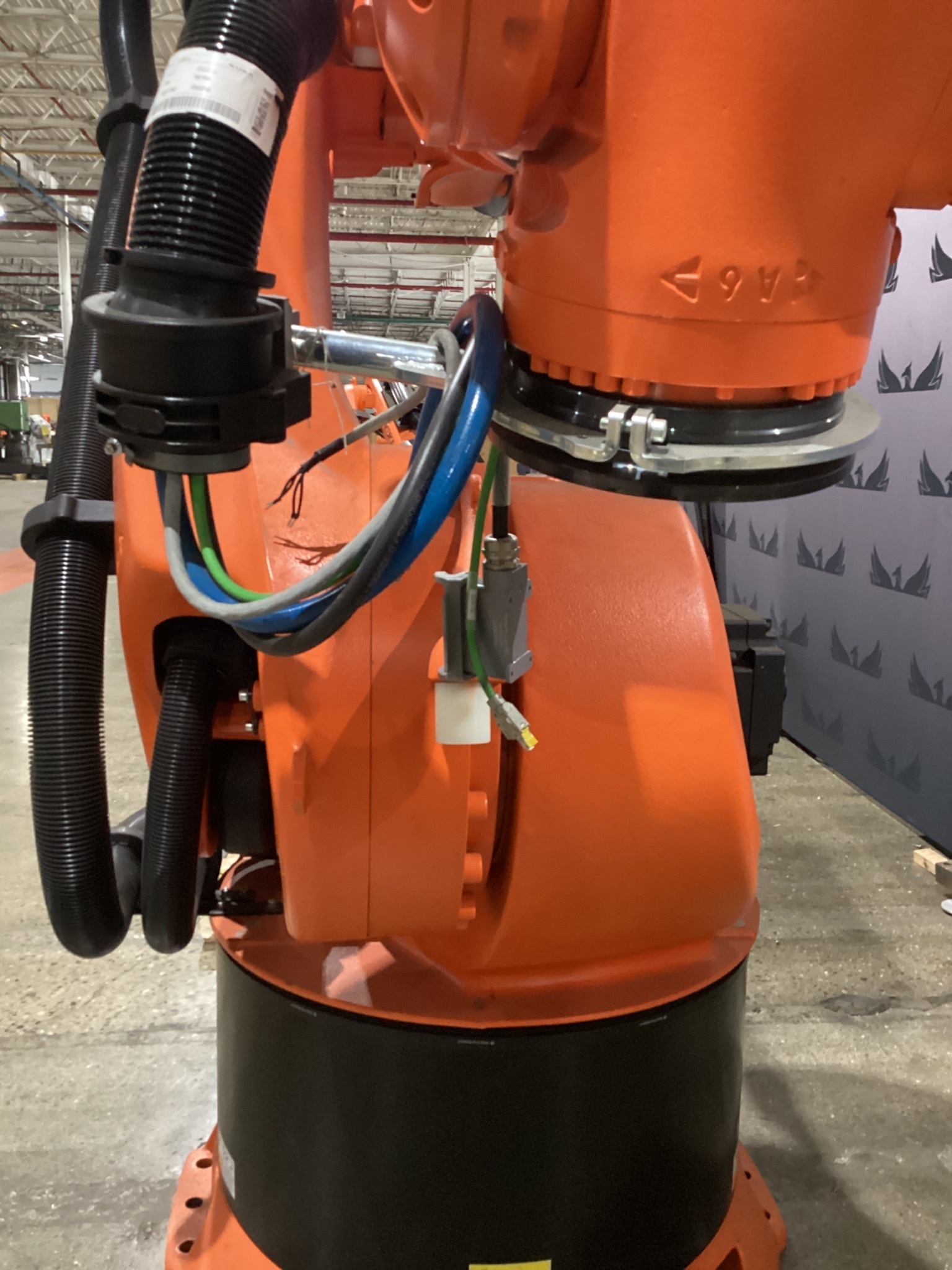 KUKA KR 420 R3330/FLR w/ KRC4 Controls USED 5