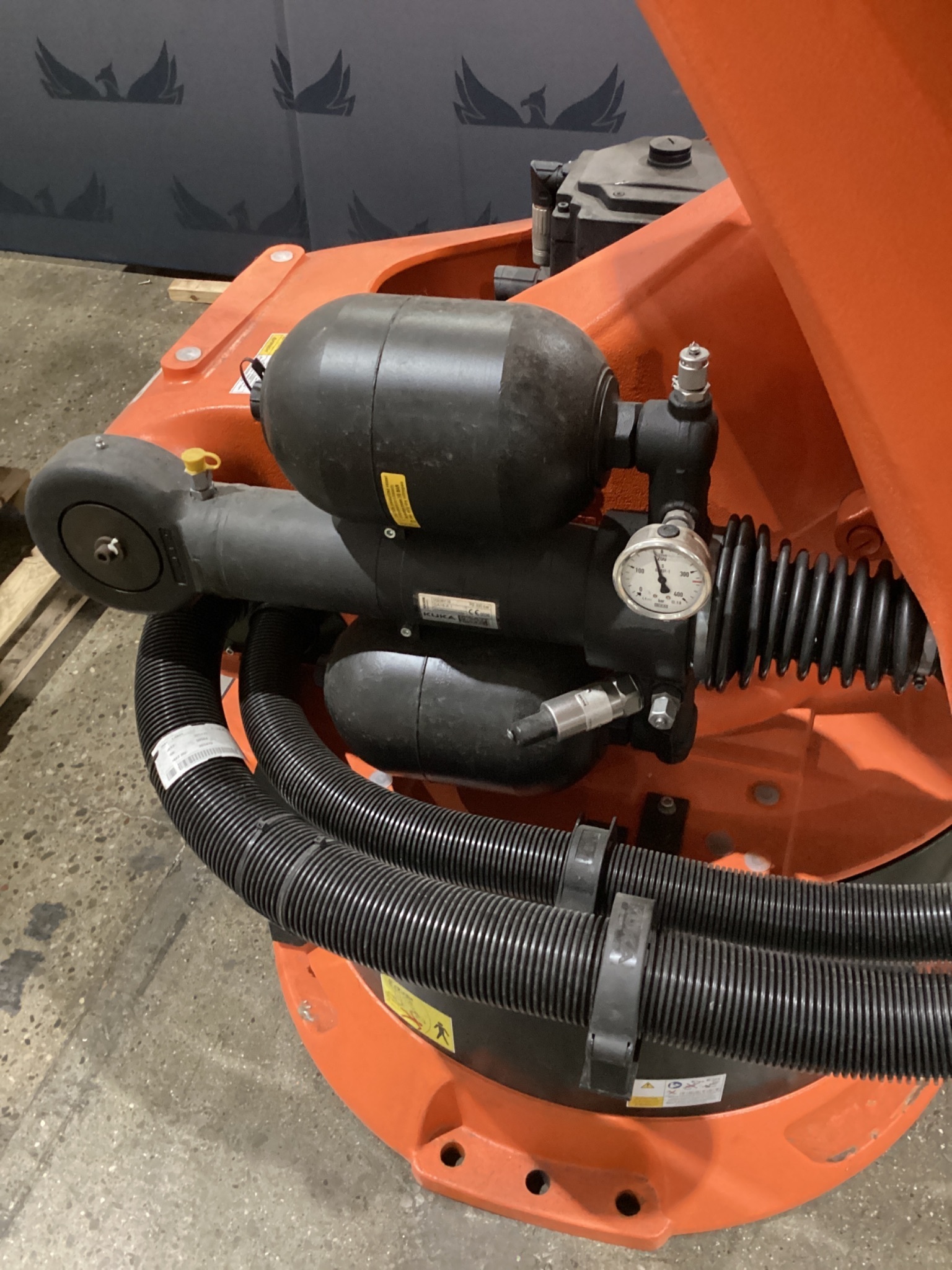 KUKA KR 420 R3330/FLR w/ KRC4 Controls USED 6