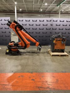 KUKA KR 120 R3900 ULTRA K/FLR ROBOT W/ KR C4 CONTROLLER 6-AXIS 120KG 3900MM USED