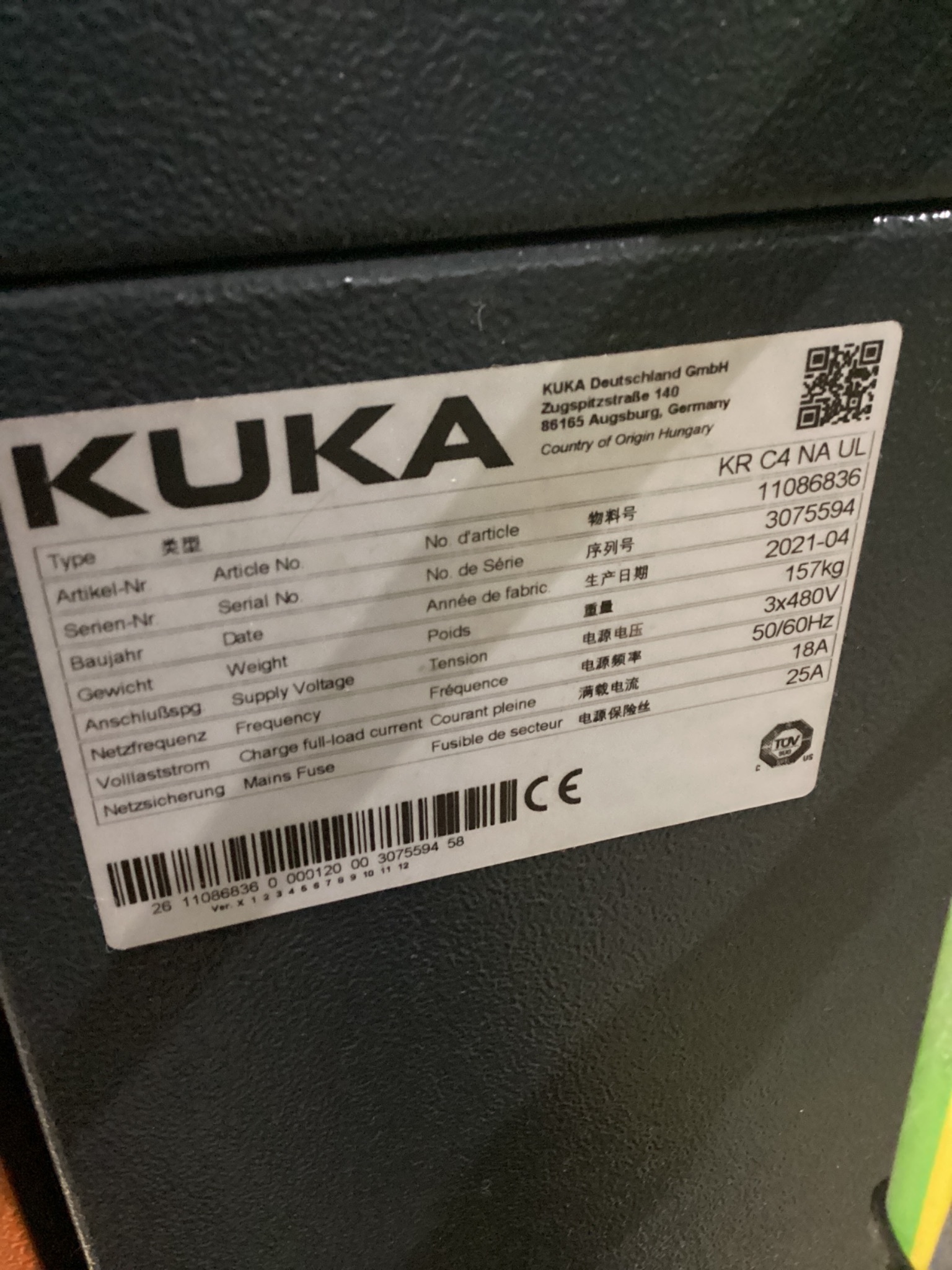 KUKA KR 70 R2100/SEL ROBOT W/ KRC4 CONTROLLER 6-AXIS 70KG 2101MM USED 4