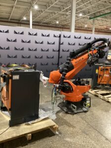 KUKA KR 210 R3100-2/FLR Robot Complete w/ KR C4 NA Controller NEW