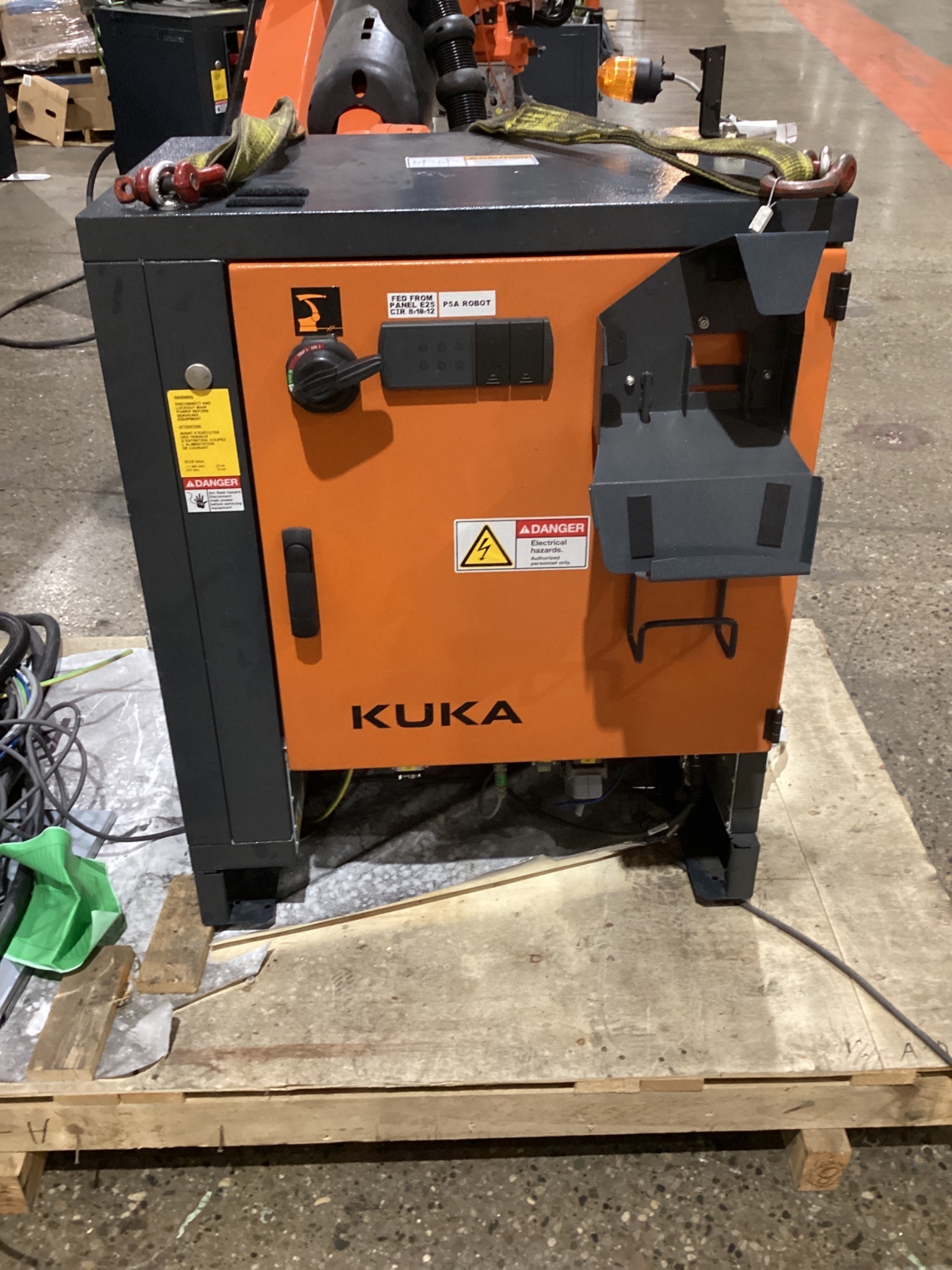 KUKA KR 210 R3100-2/FLR Robot Complete w/ KR C4 NA Controller NEW 1