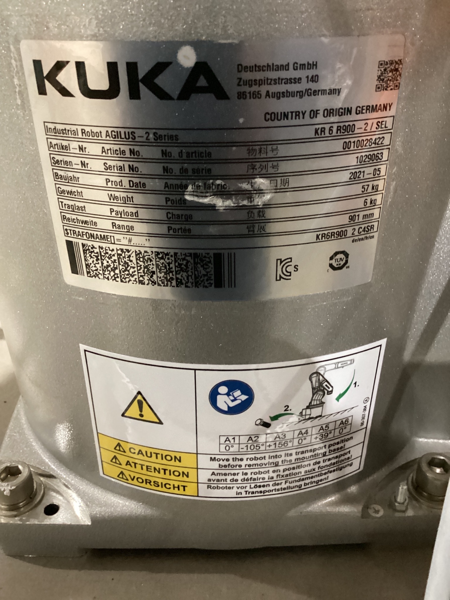 KUKA KR 6 R900-2/SEL ROBOT W/ KRC4 CONTROLLER 6-AXIS 6.5KG 901MM USED 4
