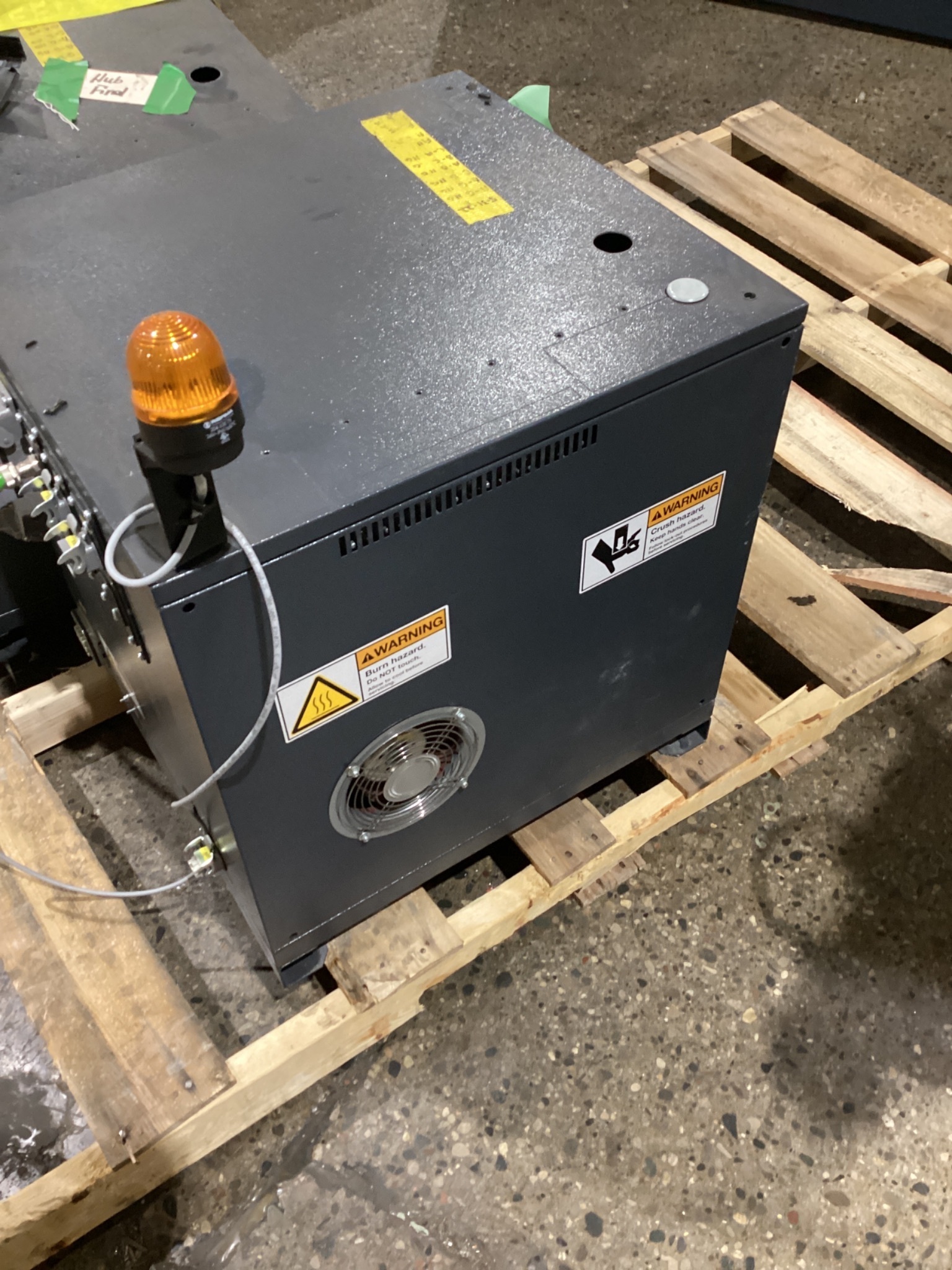 KUKA KR 6 R900-2/SEL ROBOT W/ KRC4 CONTROLLER 6-AXIS 6.5KG 901MM USED 7