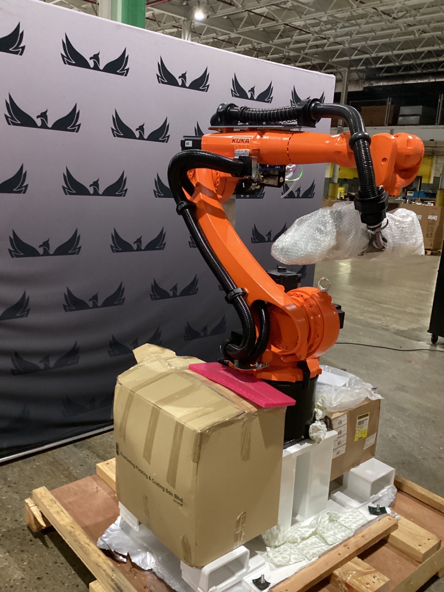 KUKA KR 20 R1810-2/SEL ROBOT 6-AXIS 20KG 1813MM REACH NEW 1