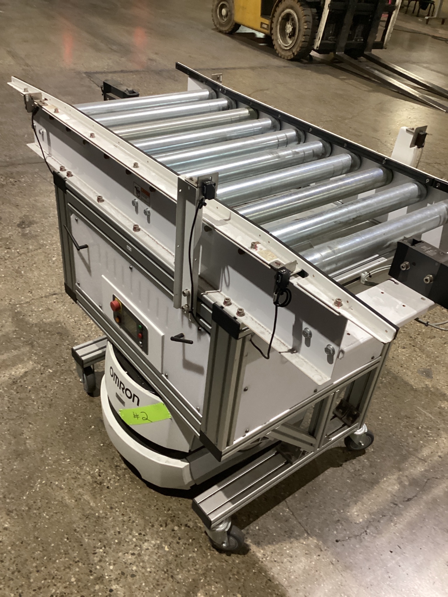 OMRON LD-90X SELF NAVIGATING AUTONOMOUS ROBOT USED 1