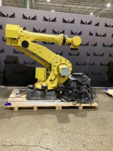 FANUC M-900iB/360 6-AXIS HEAVY PAYLOAD ROBOT W/ R-30iB CONTROLLER USED