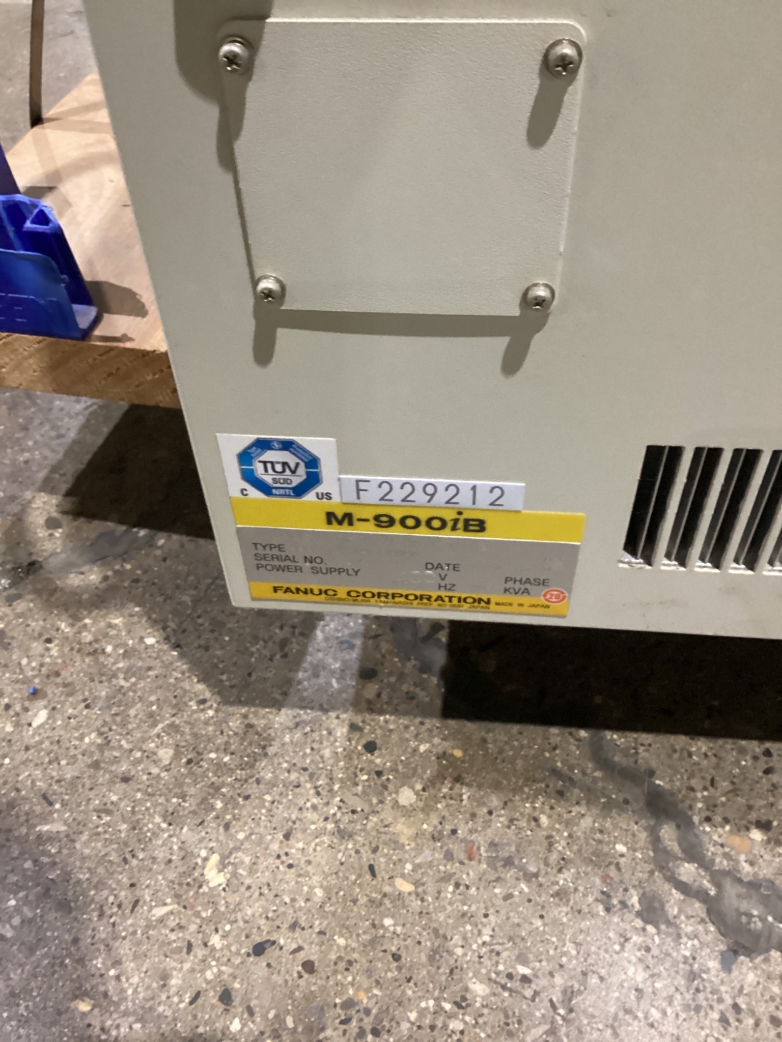 FANUC M-900iB/360 Complete w/ R-30iB Controls USED 7