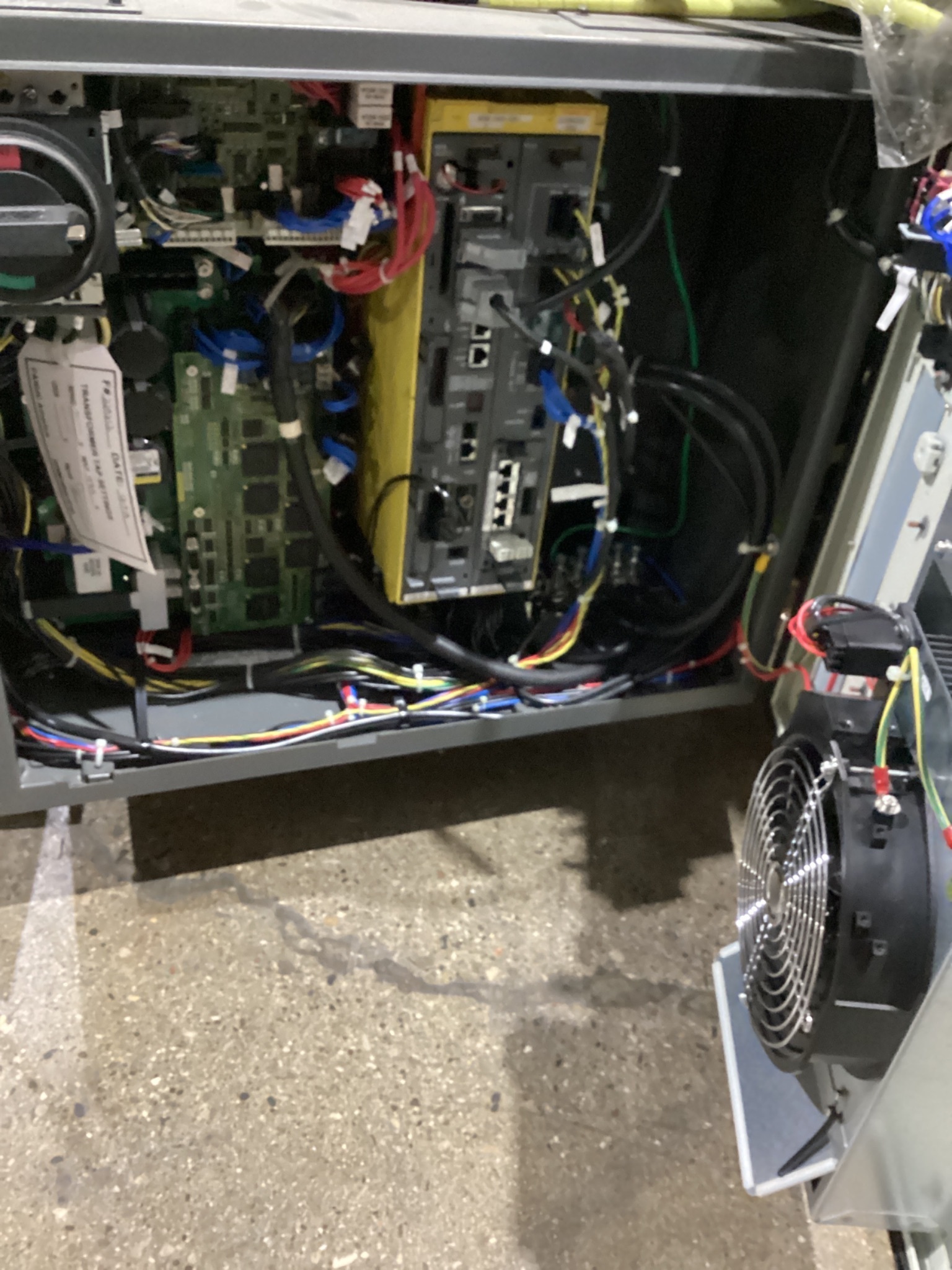 FANUC M-900iB/360 Complete w/ R-30iB Controls USED 8