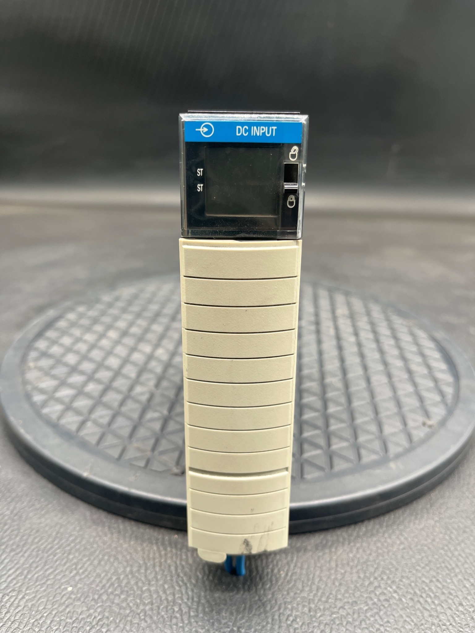 ALLEN‑BRADLEY 1756‑IB16/A ControlLogix DC Input Module USED 0