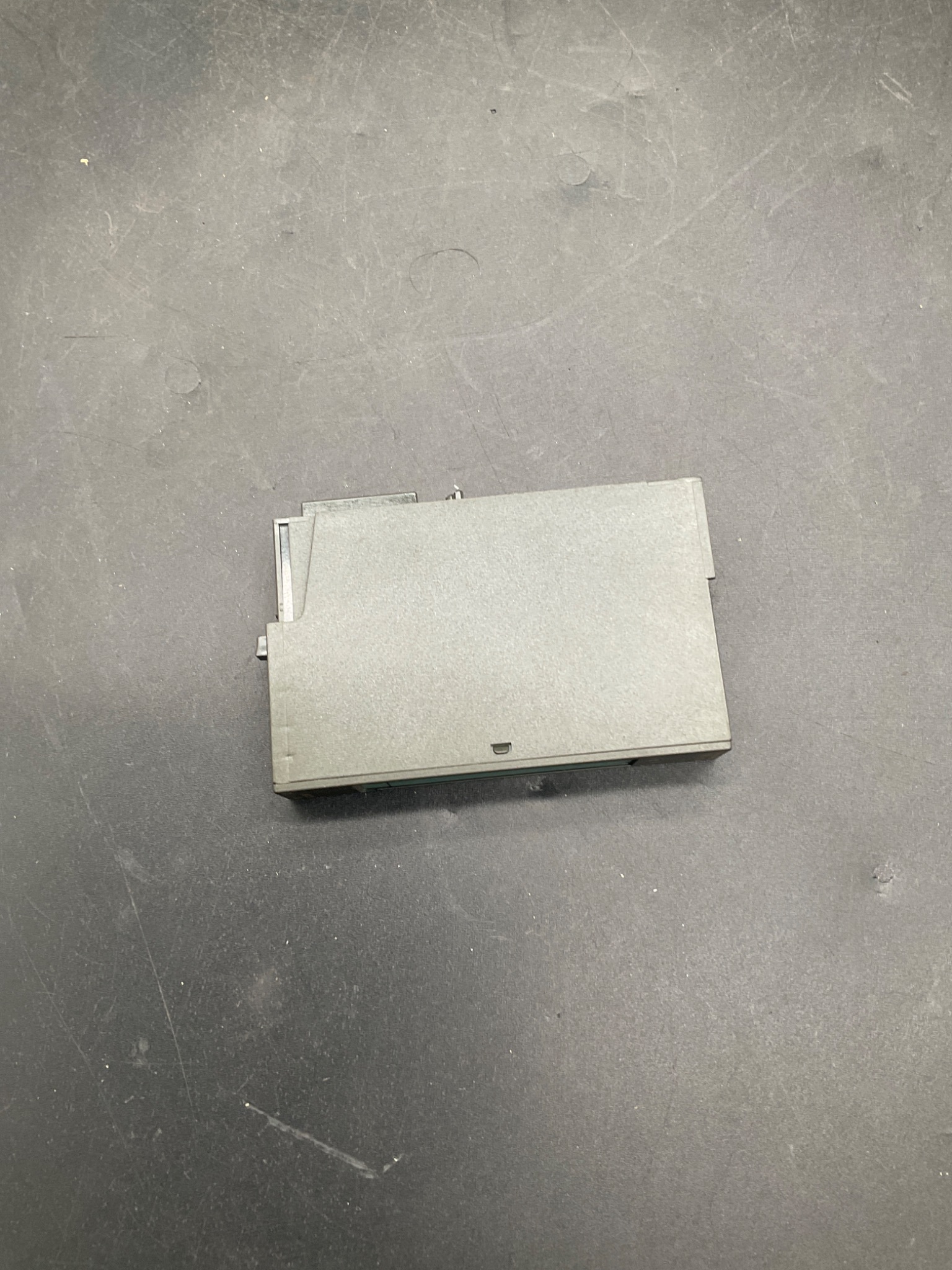 SIEMENS 6ES7 131‑4EB00‑0AB0 SIMATIC S7 Digital Input Module USED 2