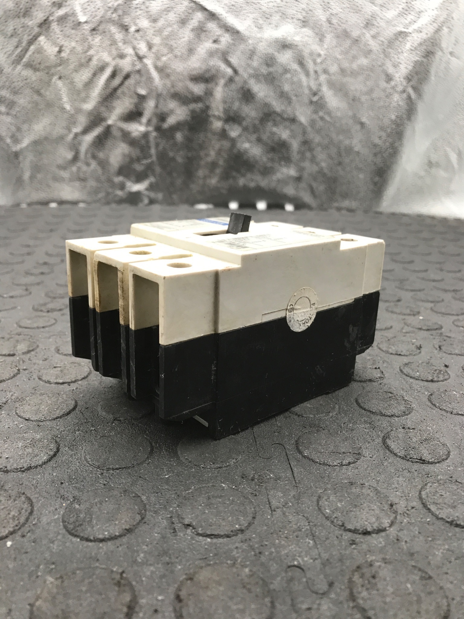 AutomationDirect G3P 22K Molded Case Circuit Breaker USED 2