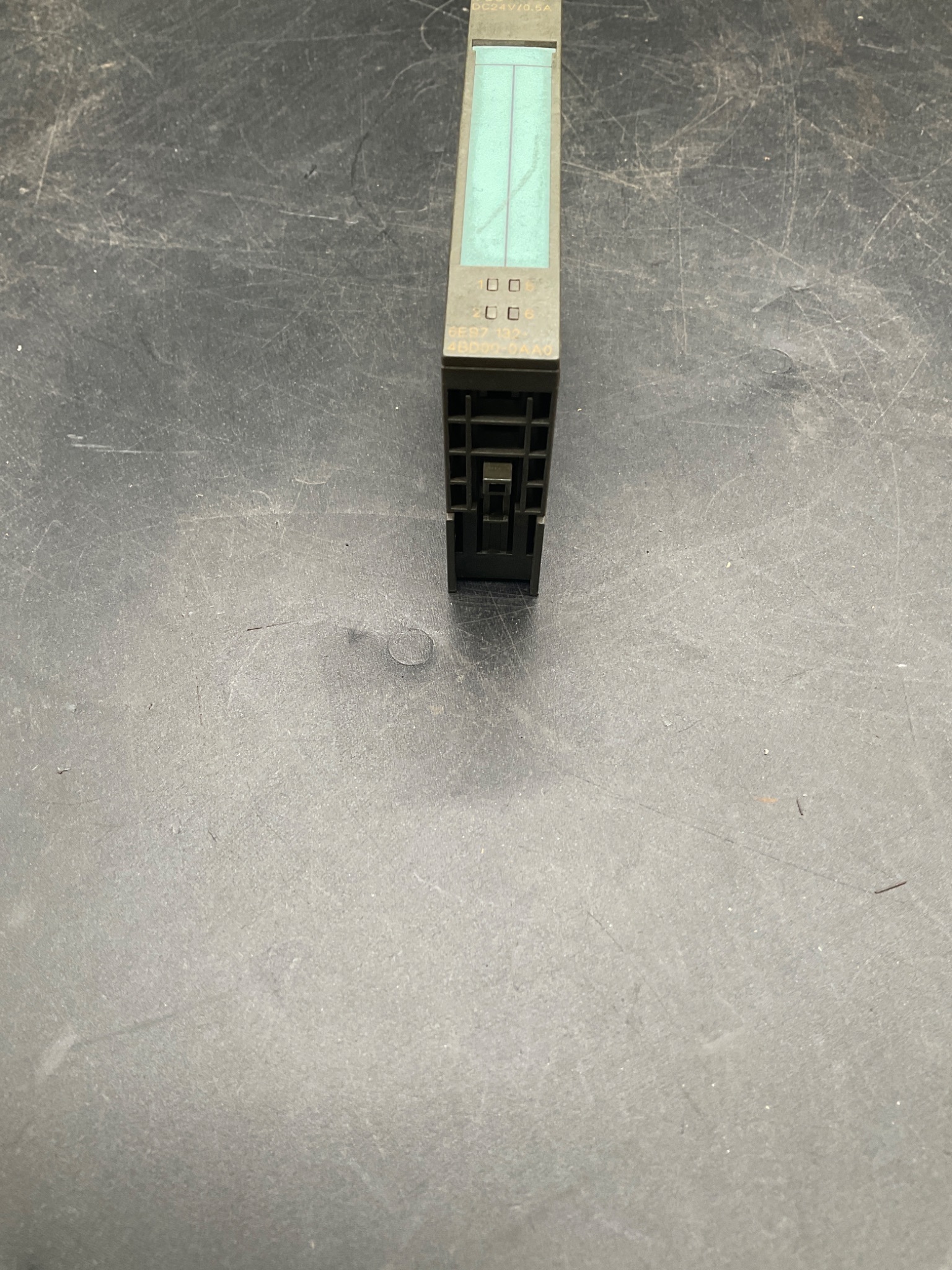 SIEMENS 6ES7 132‑4BD00‑0AA0 SIMATIC S7 Digital Output Module USED 1