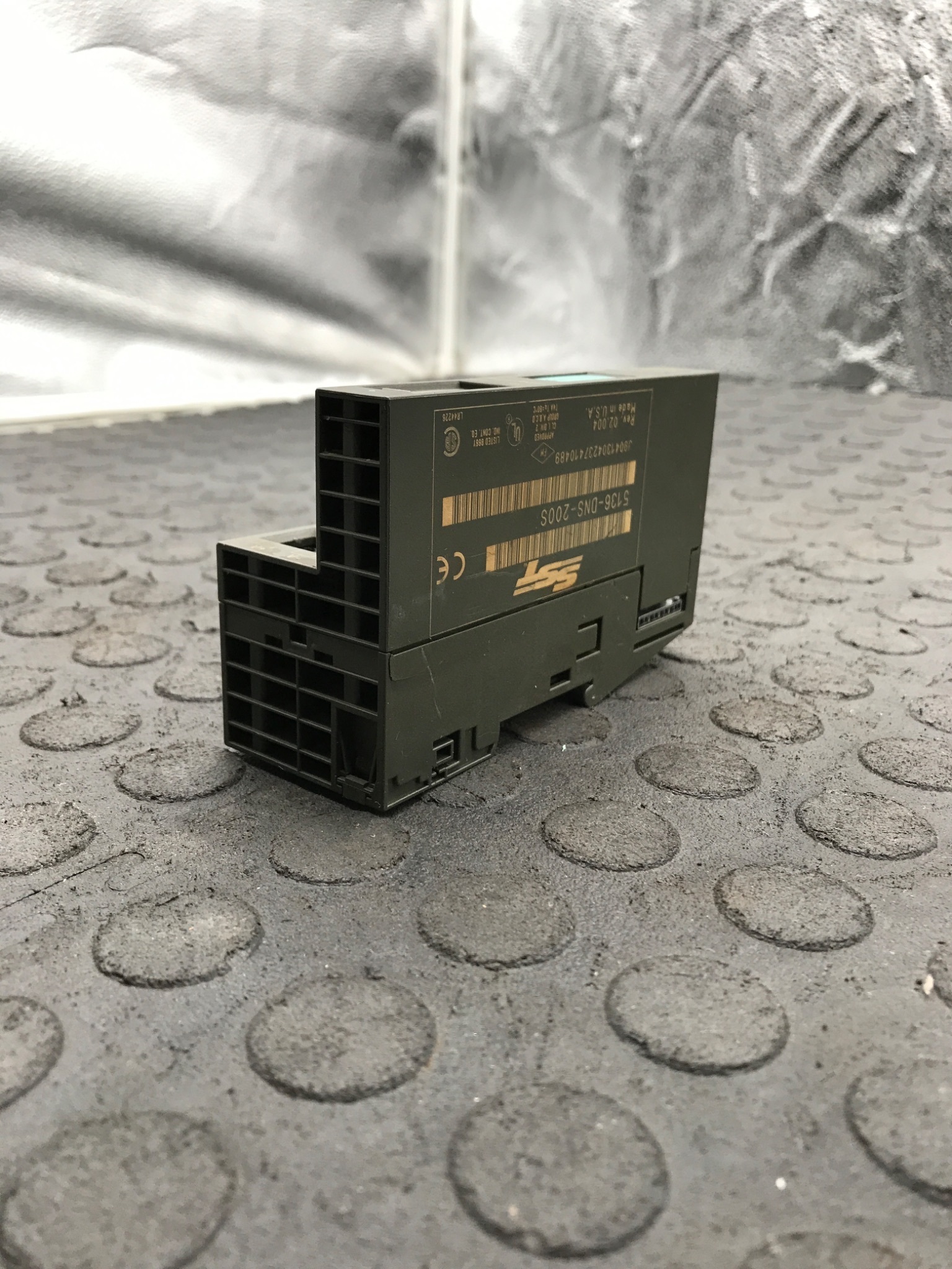 SST 5136‑DNS‑200S DeviceNet Communication Module USED 1